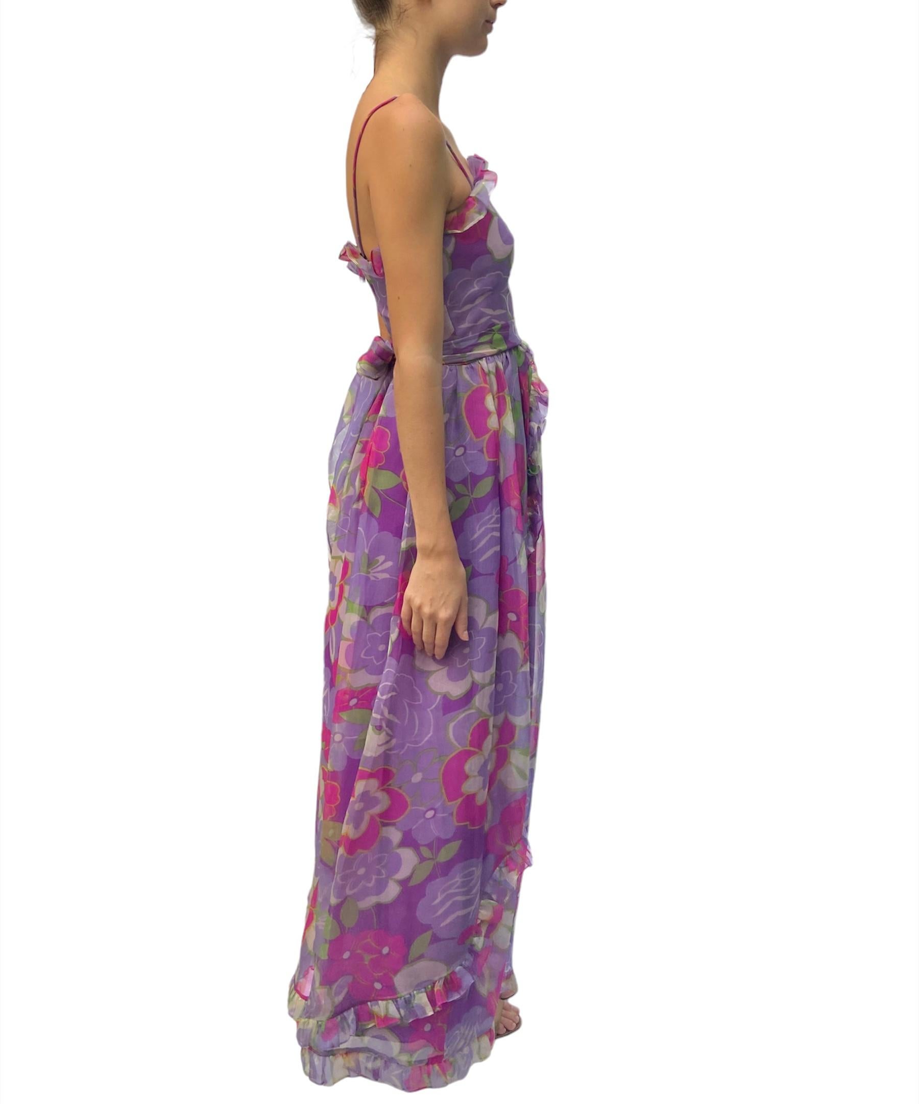 OSCAR DE LA RENTA Fliederfarbenes, geblümtes Seiden-Organza-Kleid aus der Vogue, 1970er Jahre im Zustand „Hervorragend“ im Angebot in New York, NY