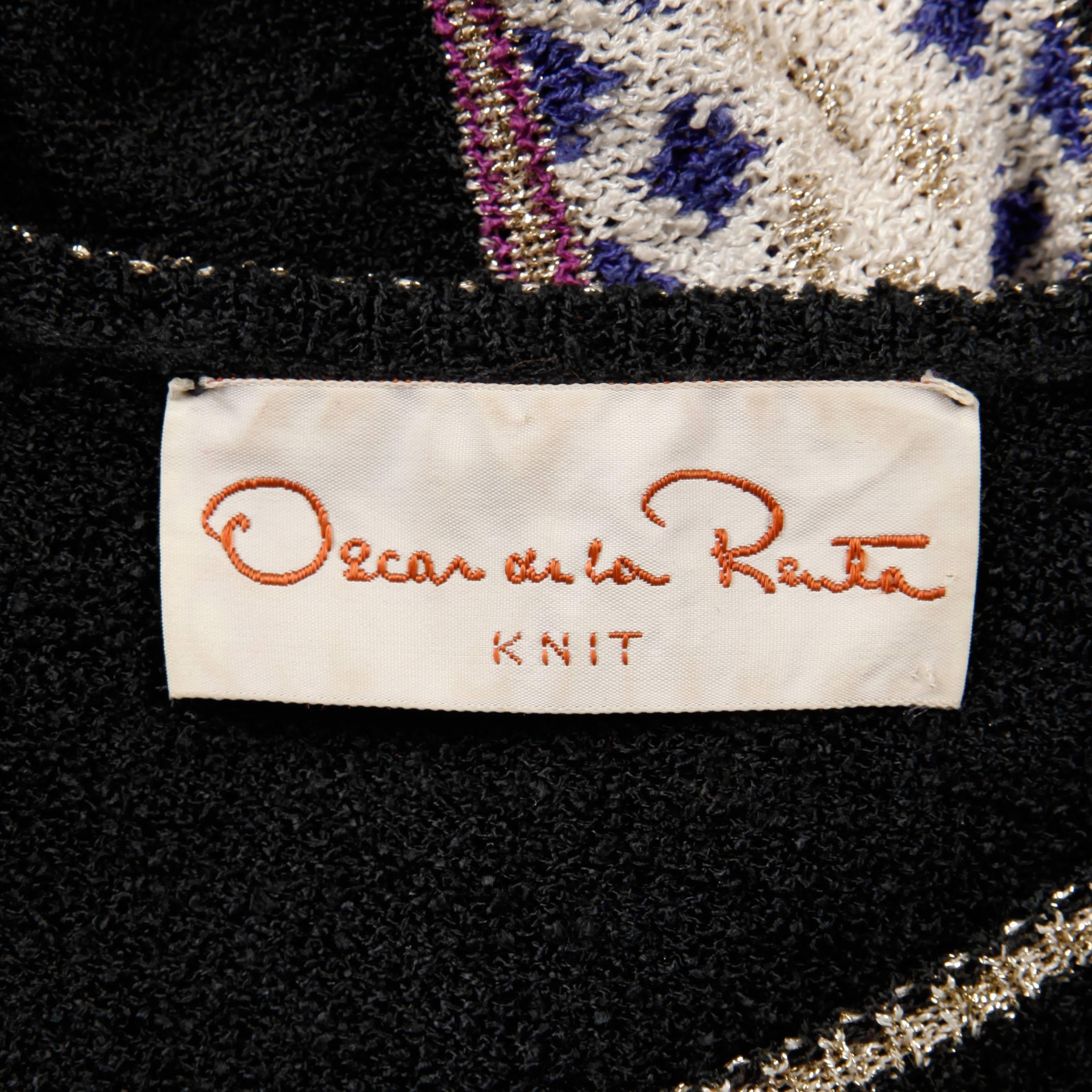 Erstaunlich Vintage 1970er Jahre stricken Pullover Top, Rock und stricken Krawatte Gürtel von Oscar de la Renta. Das Oberteil ist ungefüttert und hat keinen Verschluss (kann über den Kopf gezogen werden). Die Oberweite beträgt 33-36