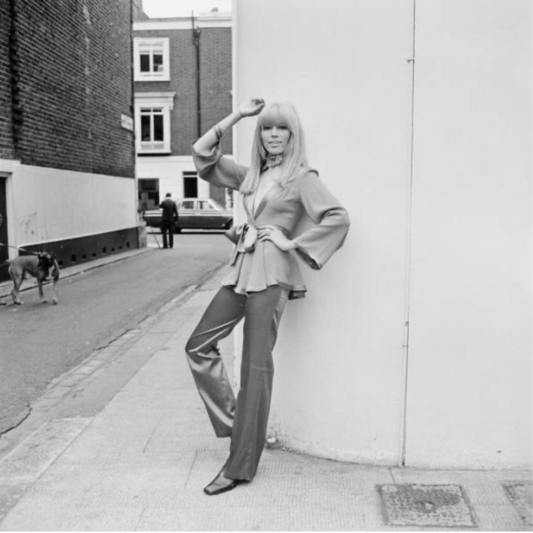 1970s Ossie Clark Black Moss Crepe Trouser Suit For Sale 5