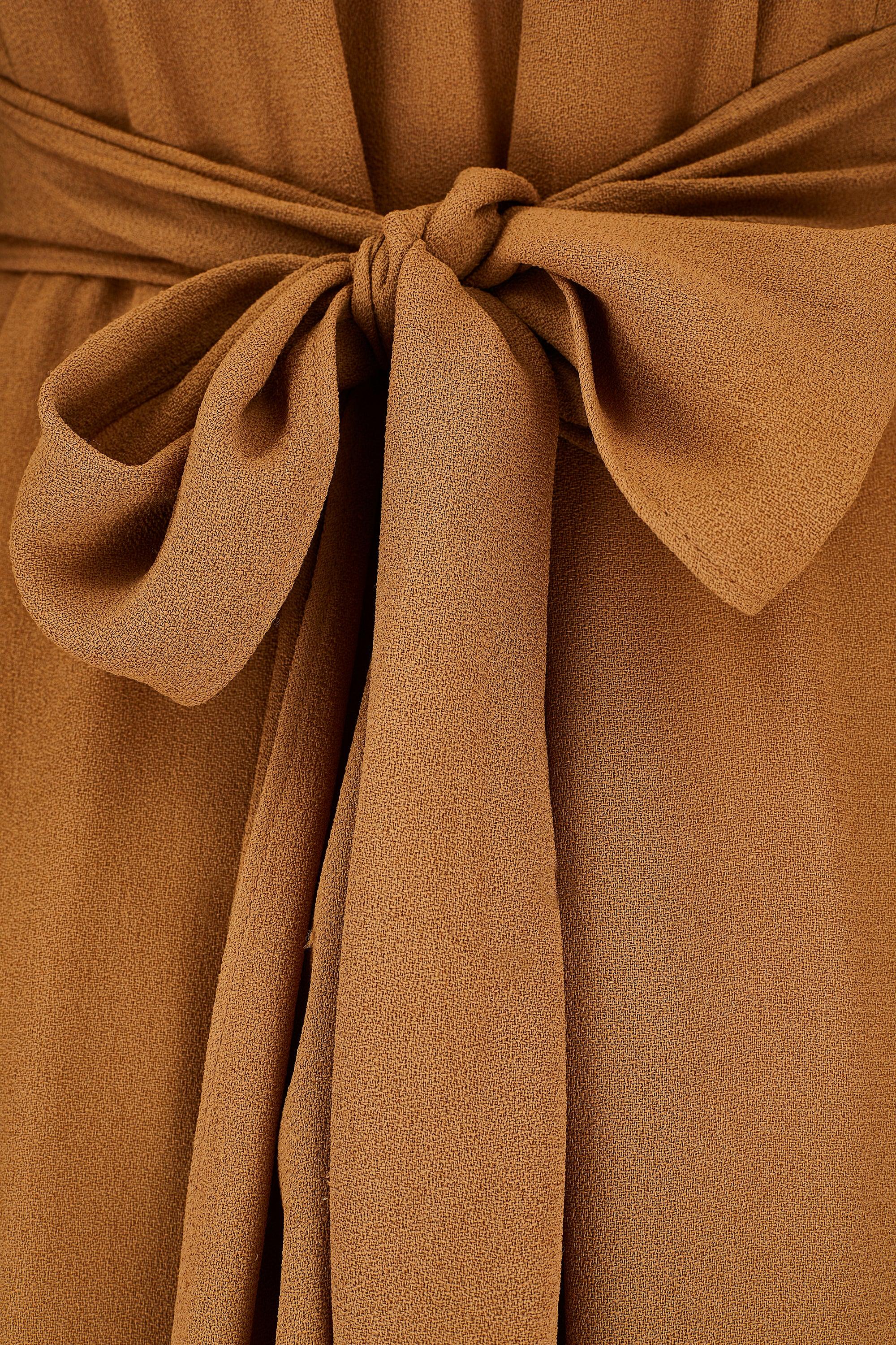 Maxivestido de crepé caramelo Ossie Clark, años 70 en Excelente Estado en London, GB