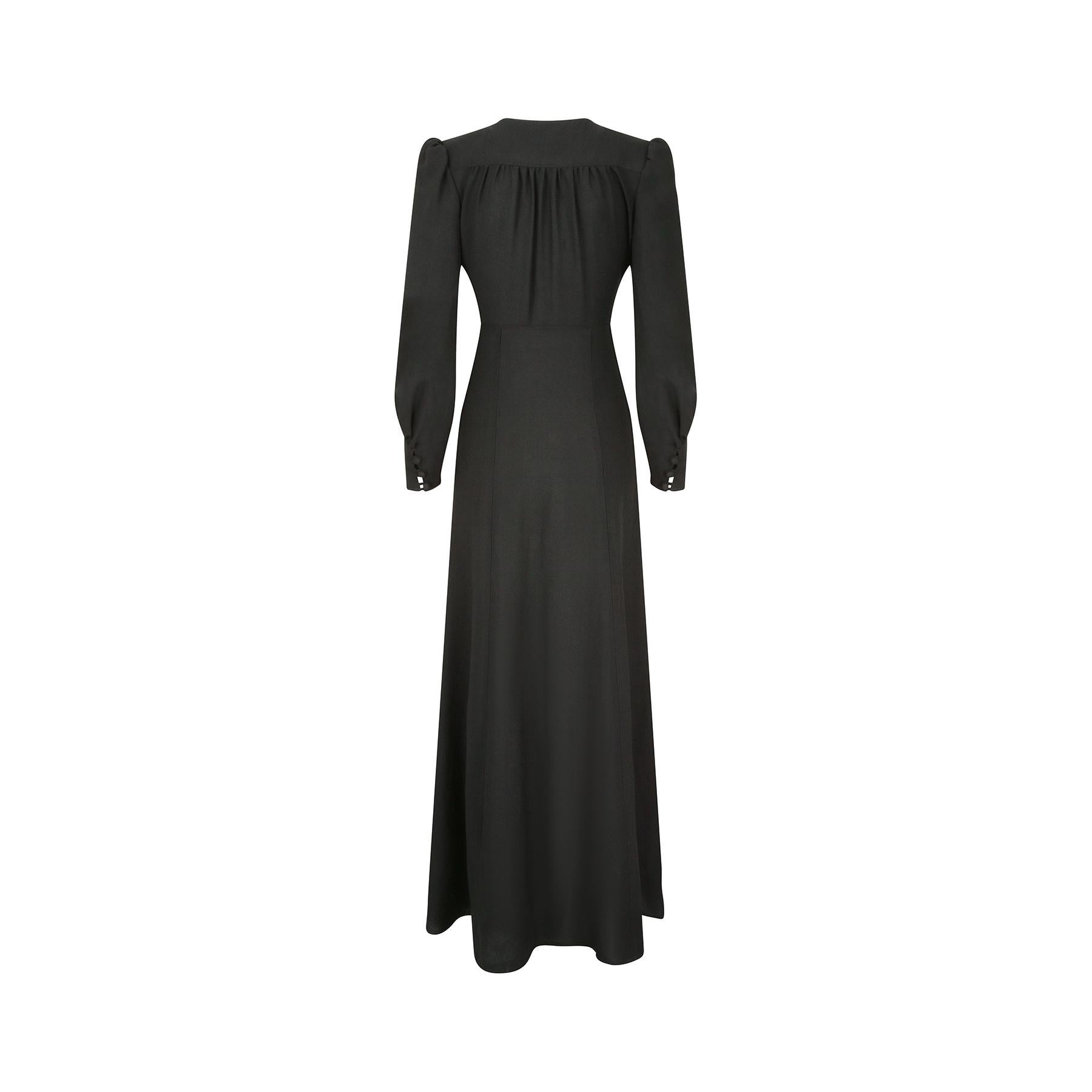 Original 1970s Ozzie Clark for Radley moss crepe waspie dress. This is a classic Ozzie design that has made him one of the most enduring and admired fashion designers of the 20th century. It features a deep v neck and is seamed under the bust with a