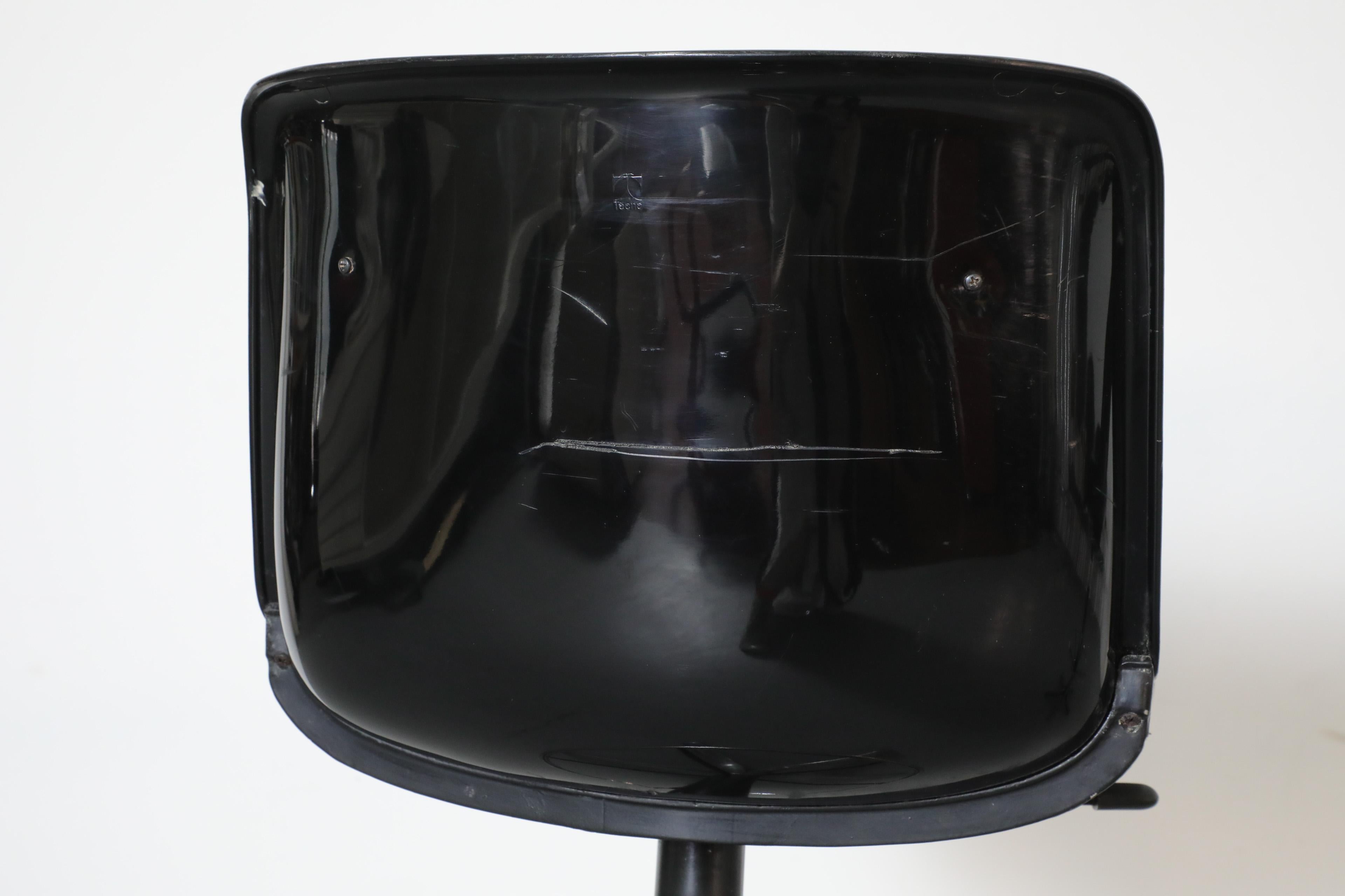 Tabourets de bar réglables Modus noirs Osvaldo Borsani pour Tecno, années 1970 3