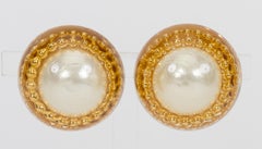 1970er Chanel Perlenohrringe in Übergröße