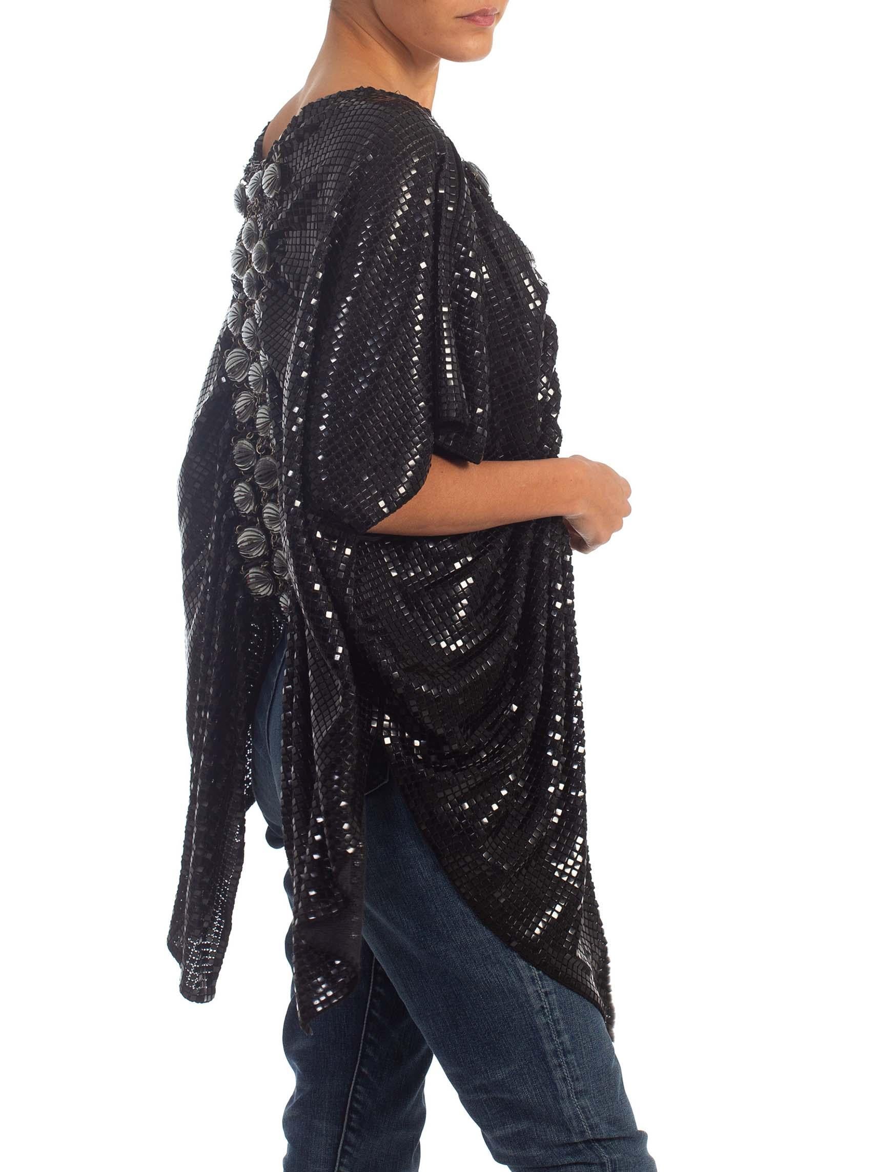PACO RABANNE Haut drapé en tricot de coton noir avec chaînette géante à l'avant et à l'arrière, années 1970 Excellent état - En vente à New York, NY