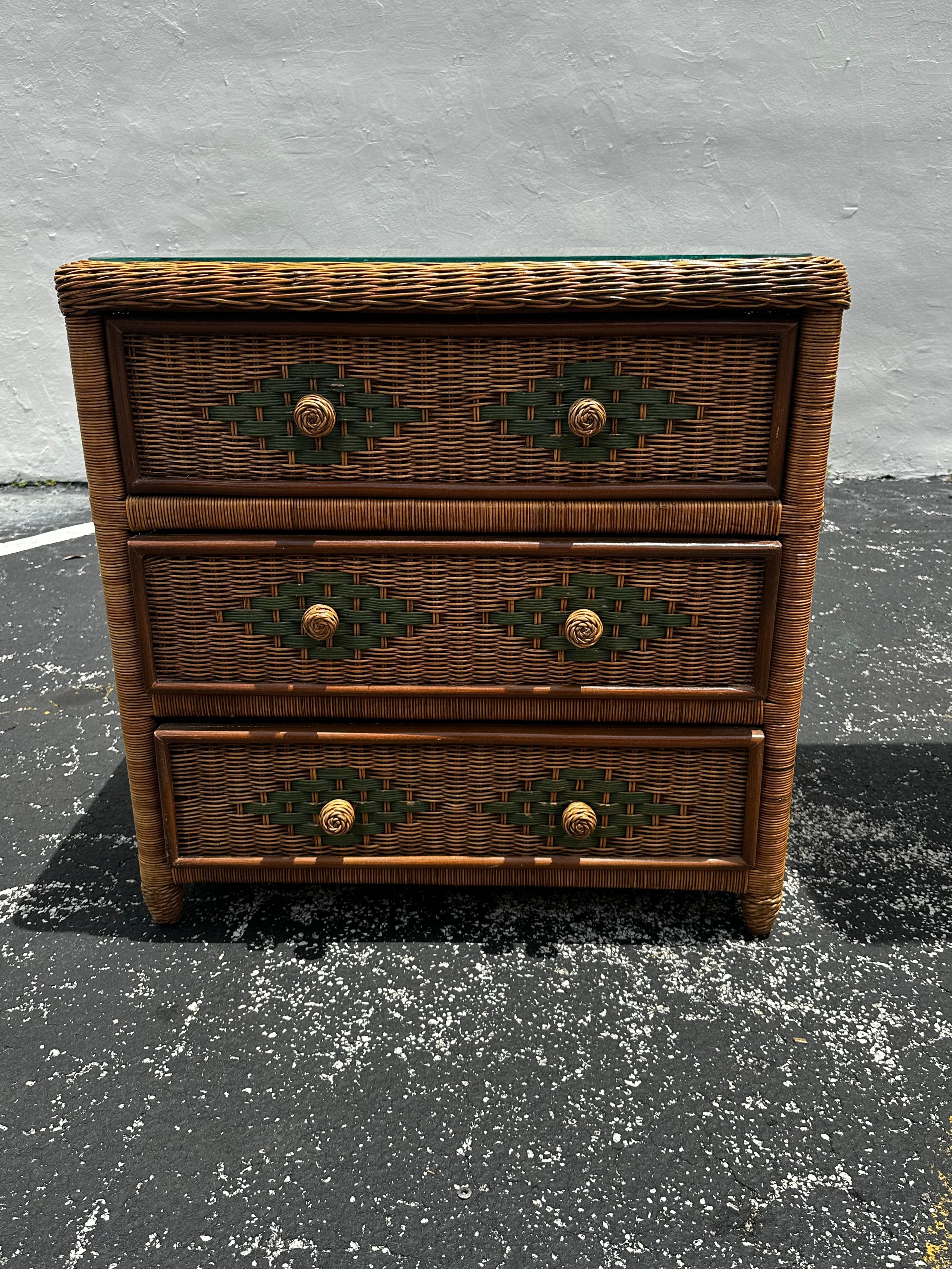 1970s Arch Rattan Wardrobe Armoire Chest of Drawers, set of 2 For Sale 4