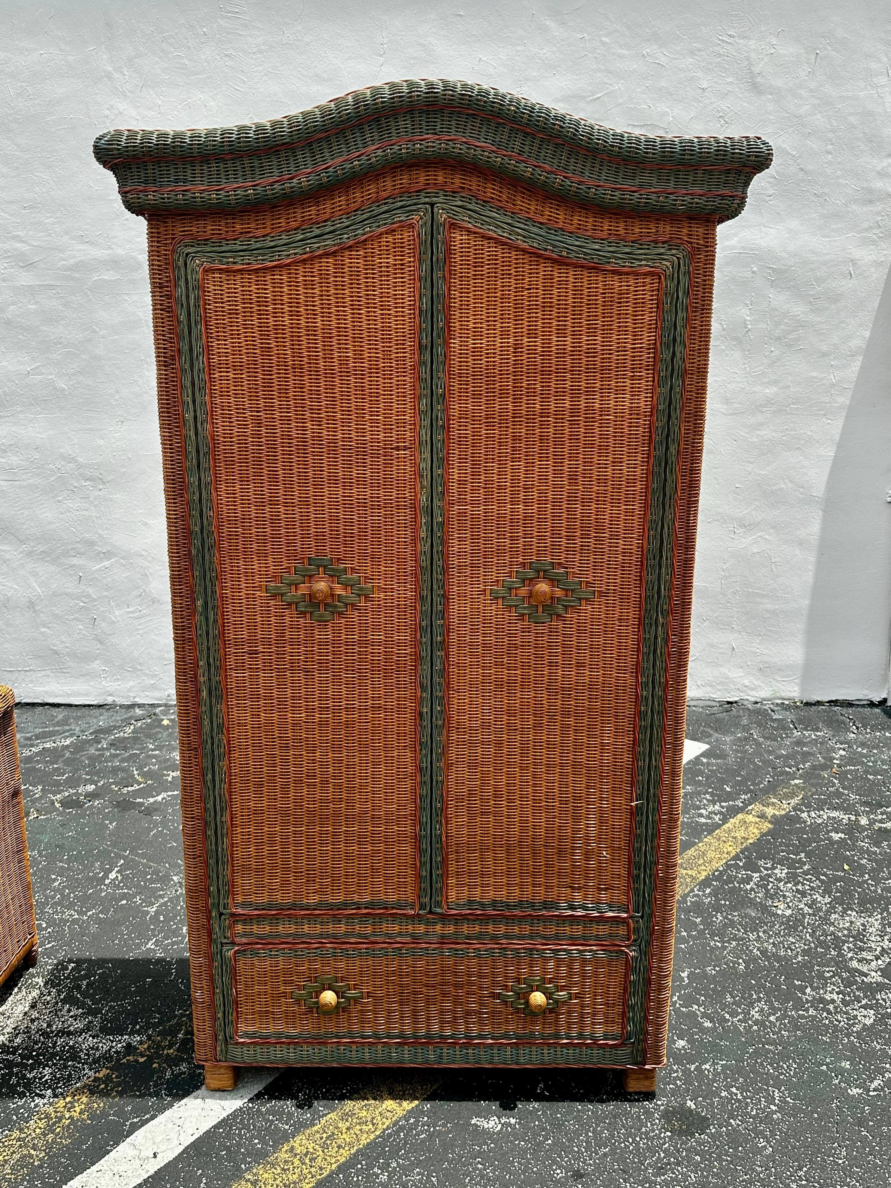 Armario de ratán pintado de los años 70 Cómoda, set de 2 Bohemio en venta