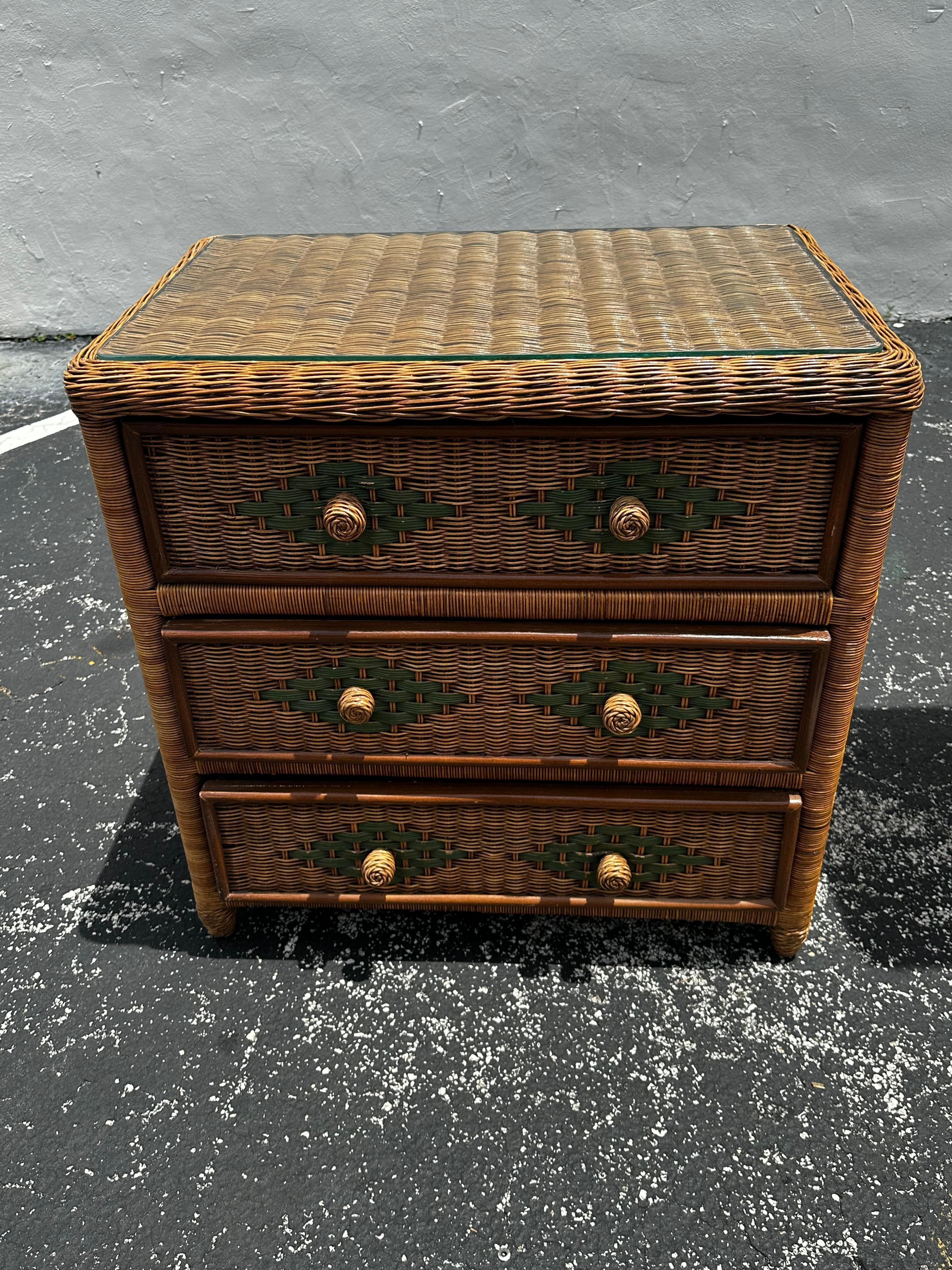 1970s Arch Rattan Wardrobe Armoire Chest of Drawers, set of 2 For Sale 3