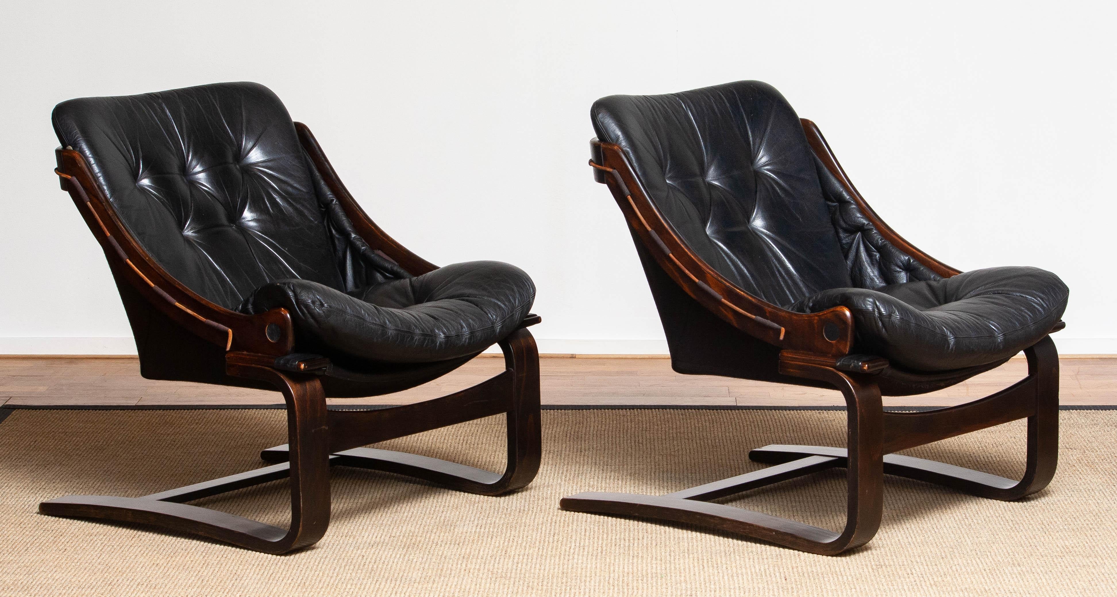 Late 20th Century 1970's Pair Black Leather Club / Lounge Chairs by Ake Fribytter for Nelo Sweden