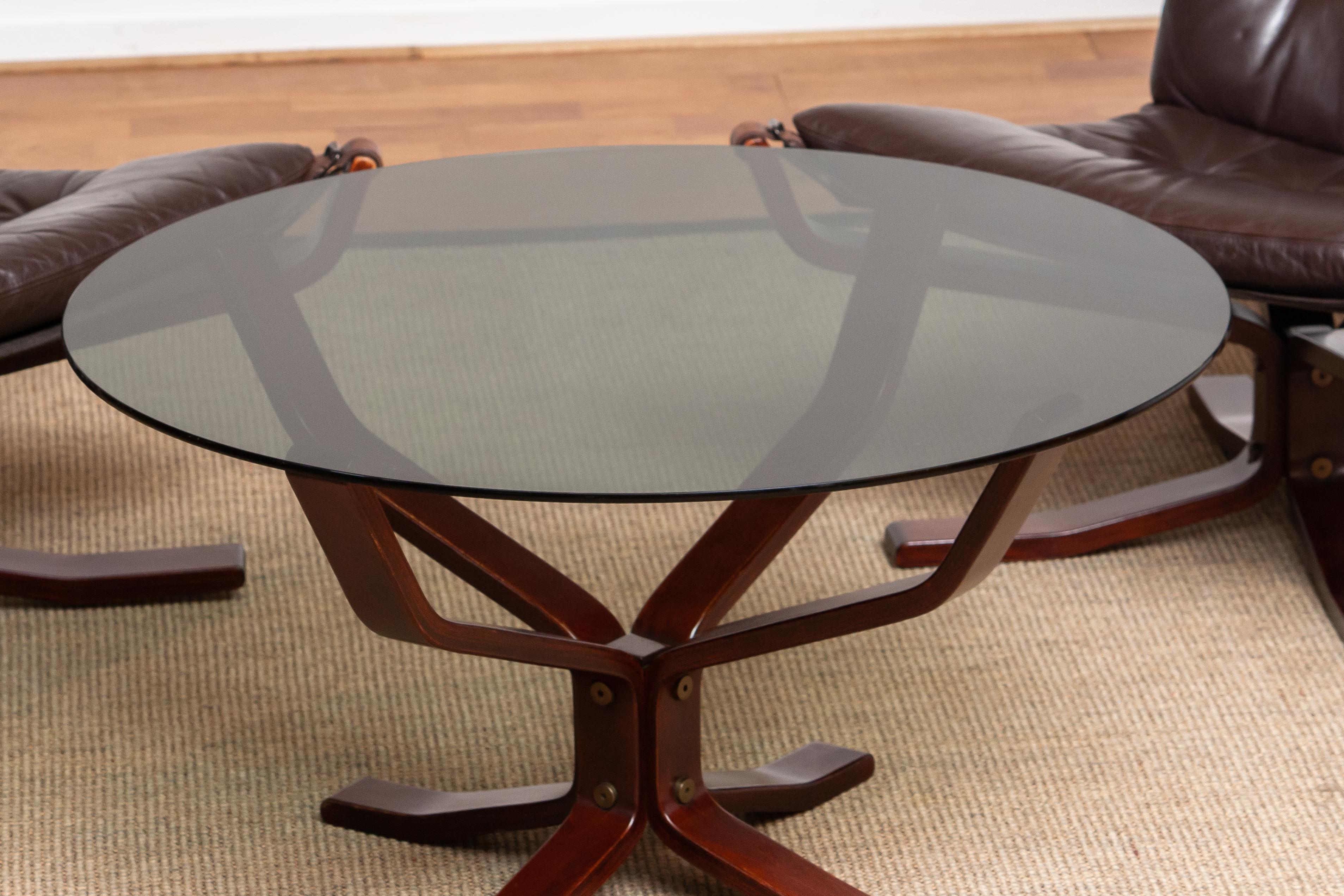Mid-Century Modern 1970s, Pair Brown Leather 'Falcon' Chairs and Coffee Table by Sigurd Resell