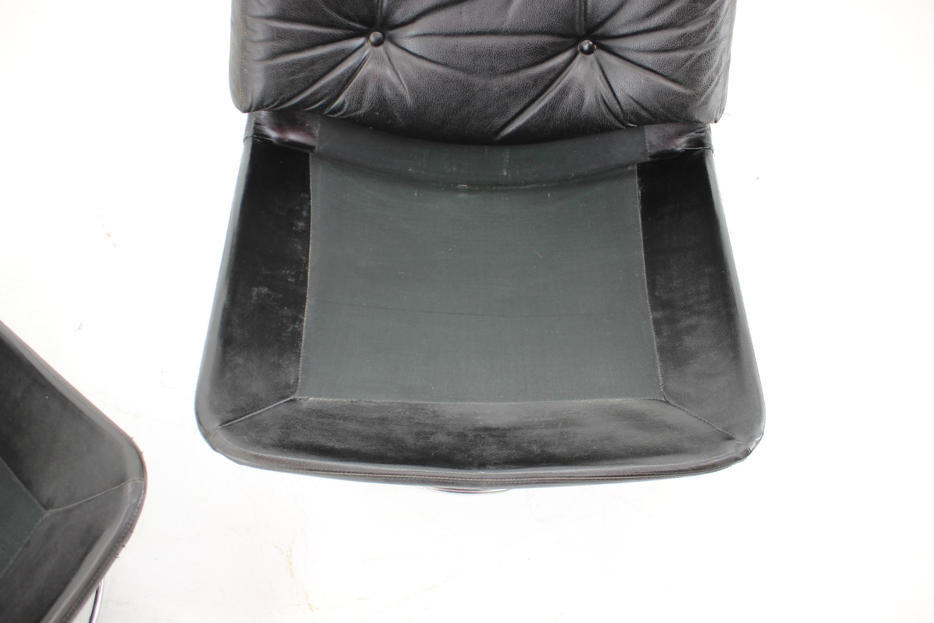 1970s Pair of PEEM Leather Lounge Chairs, Finland For Sale 1