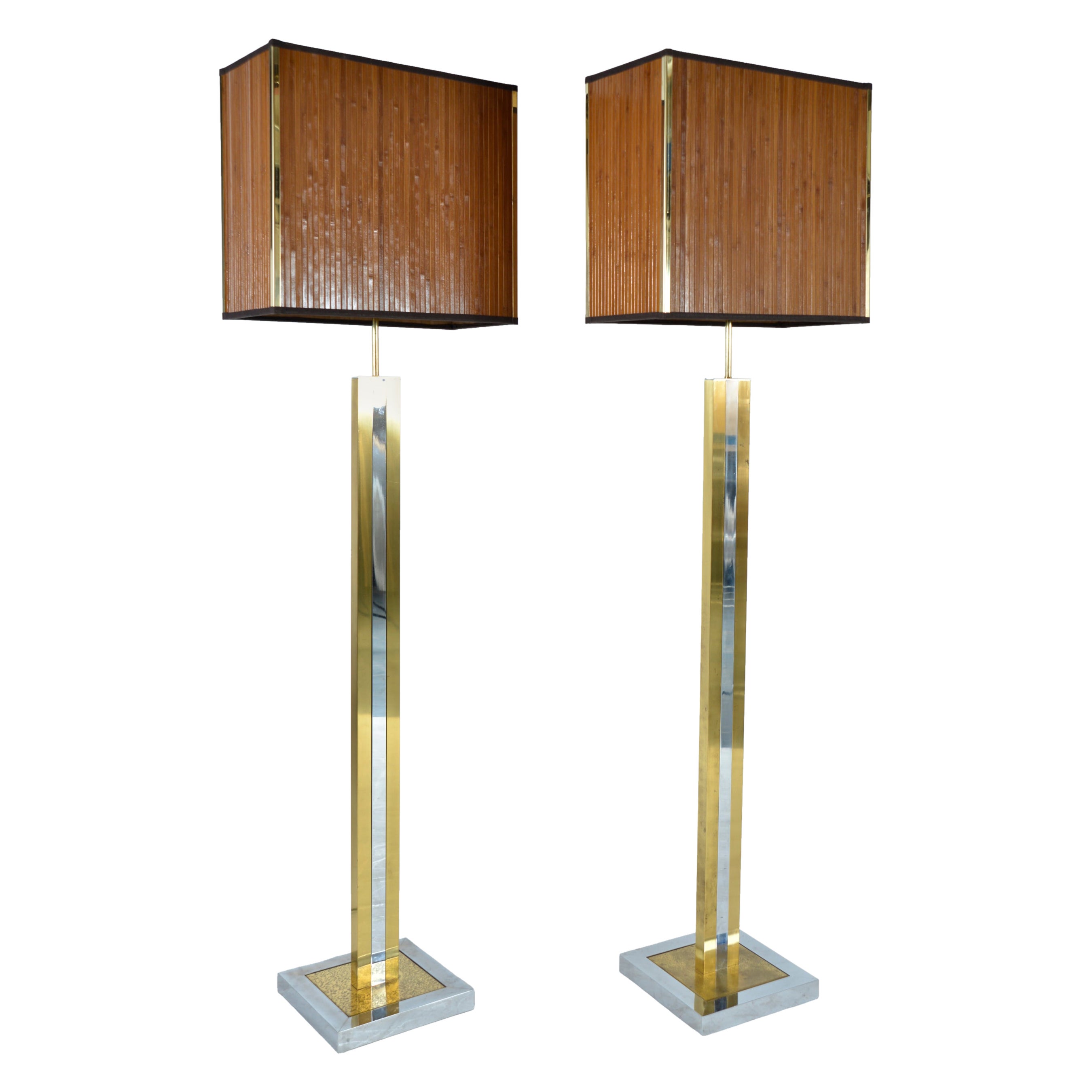 1970s Pareja Lámparas De Pie Italianas Cromo Latón Bambú Hollywood Regency en venta