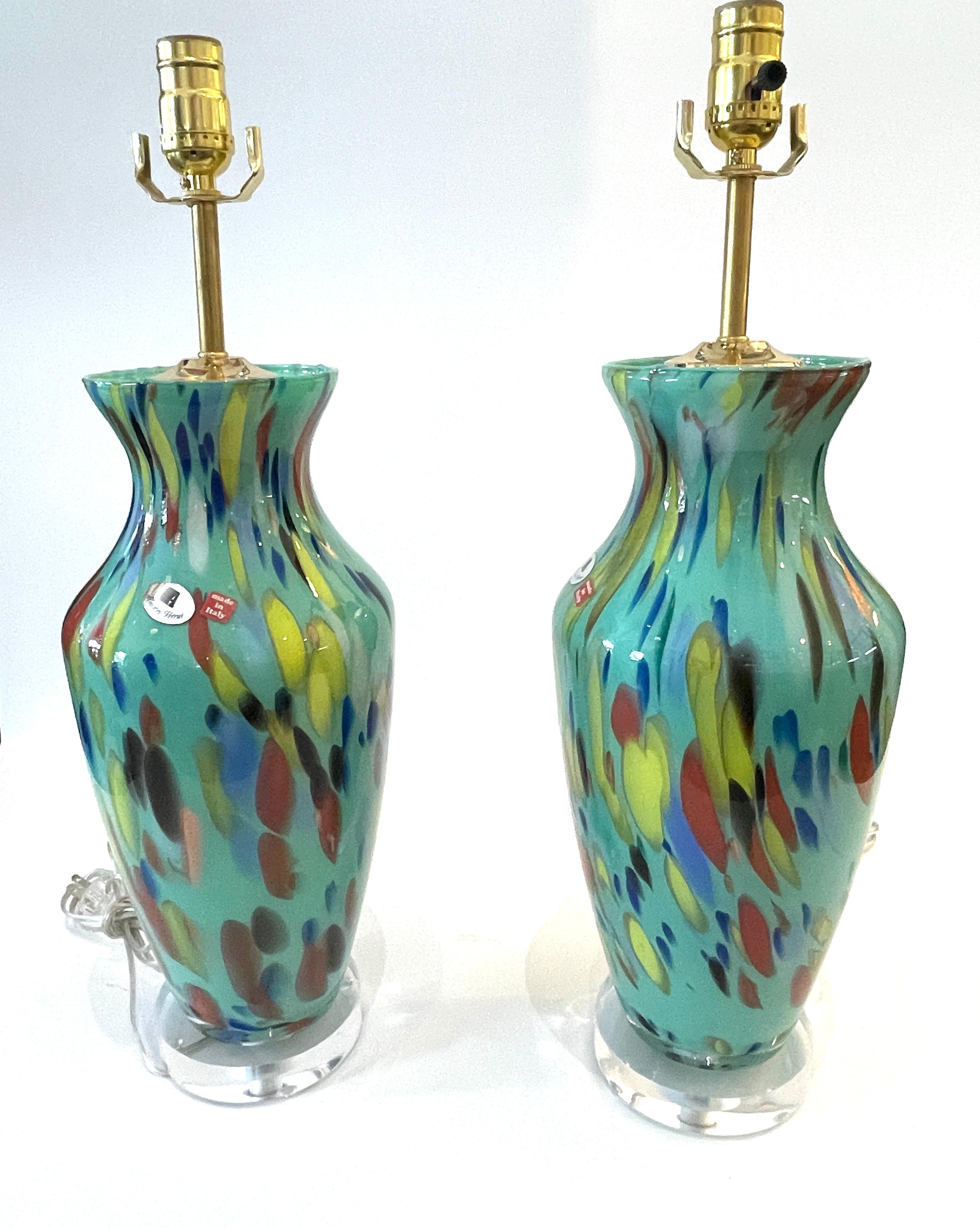 1970er Paar Murano Maestri Vetrai Green Spot Kunstglas Tischlampen, Italien (Moderne der Mitte des Jahrhunderts) im Angebot