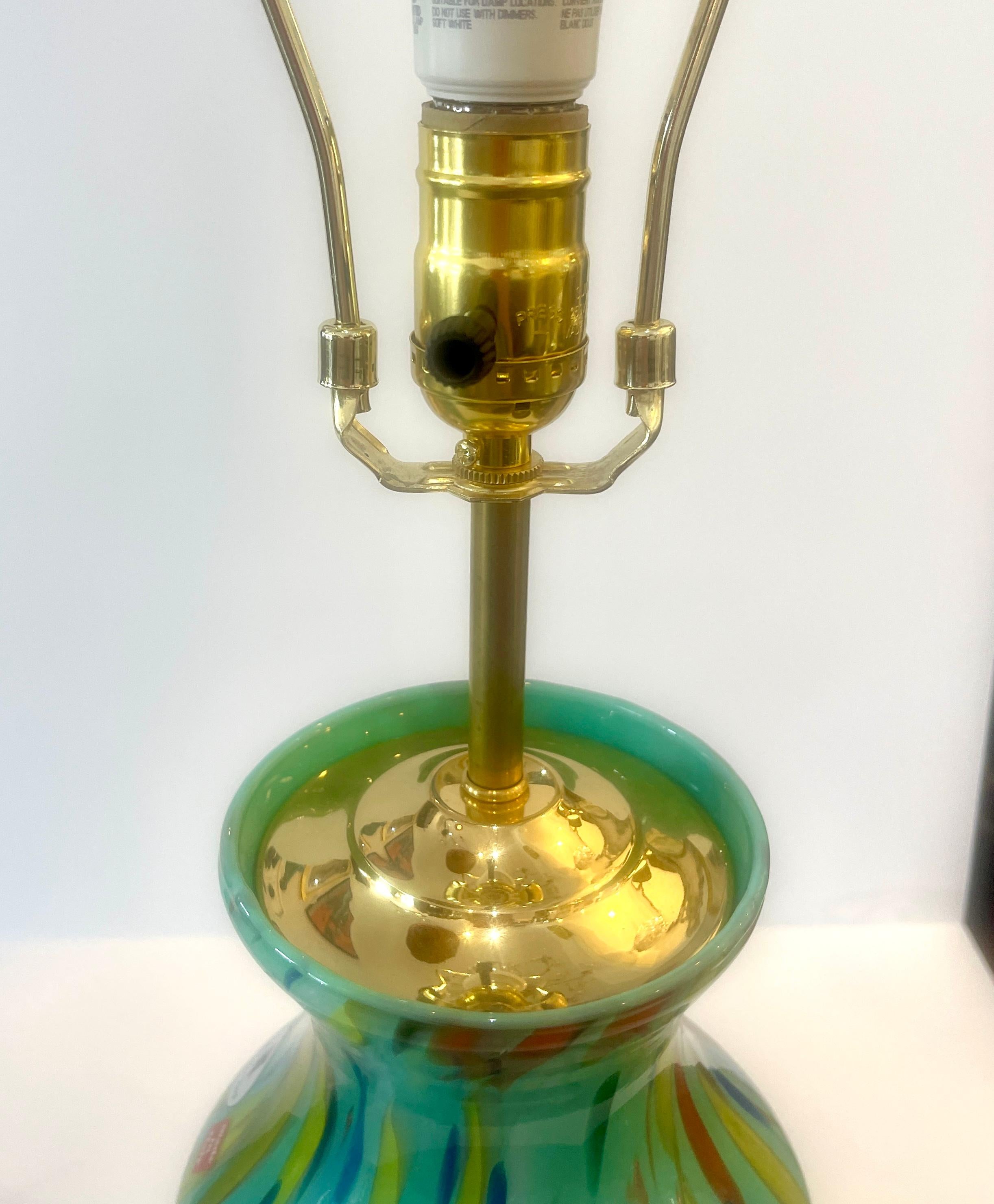 1970er Paar Murano Maestri Vetrai Green Spot Kunstglas Tischlampen, Italien (Italienisch) im Angebot