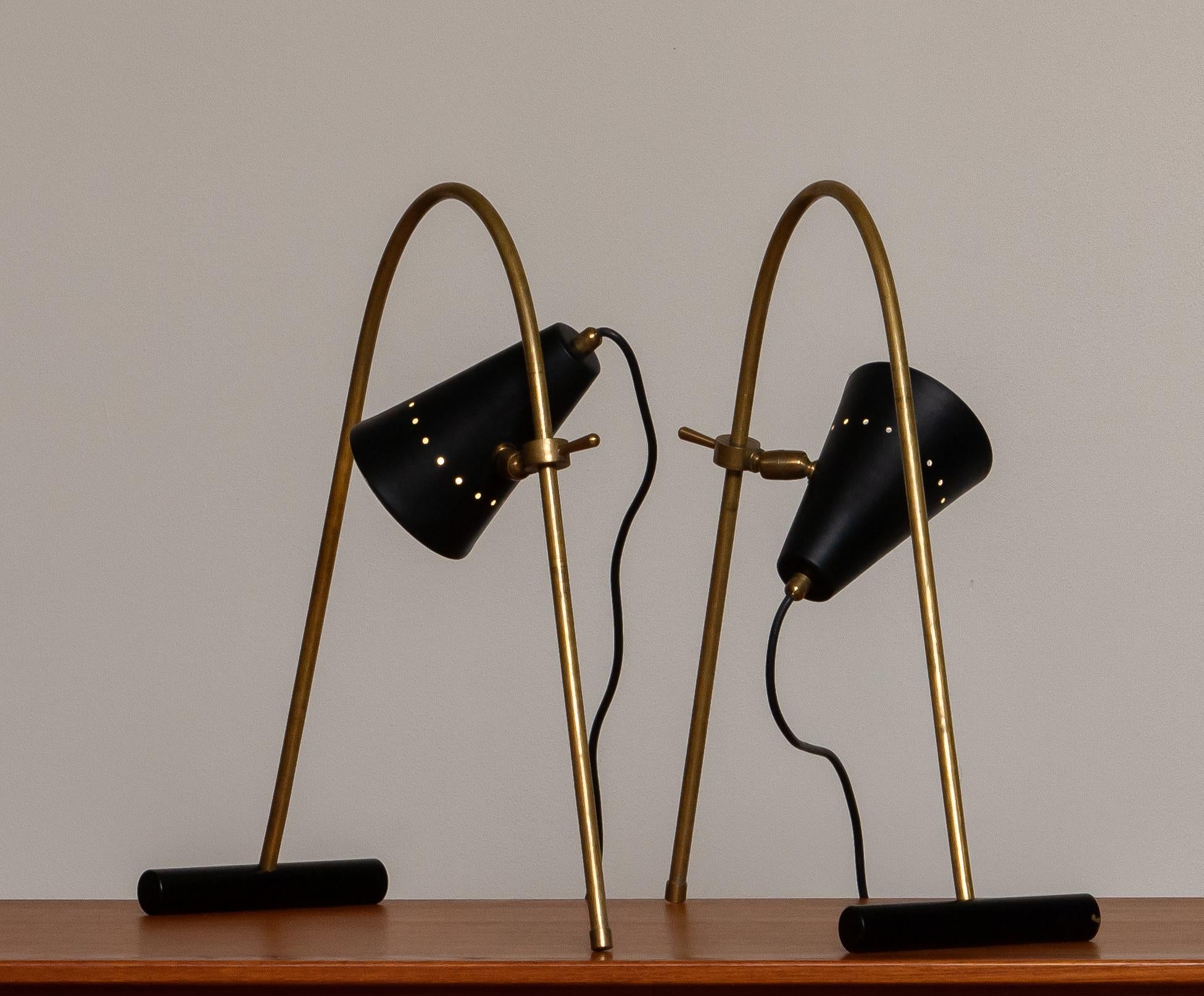 Mid-20th Century 1970s, Pair of Arch Shaped Table Lamps in Brass and Black Metal, Italy