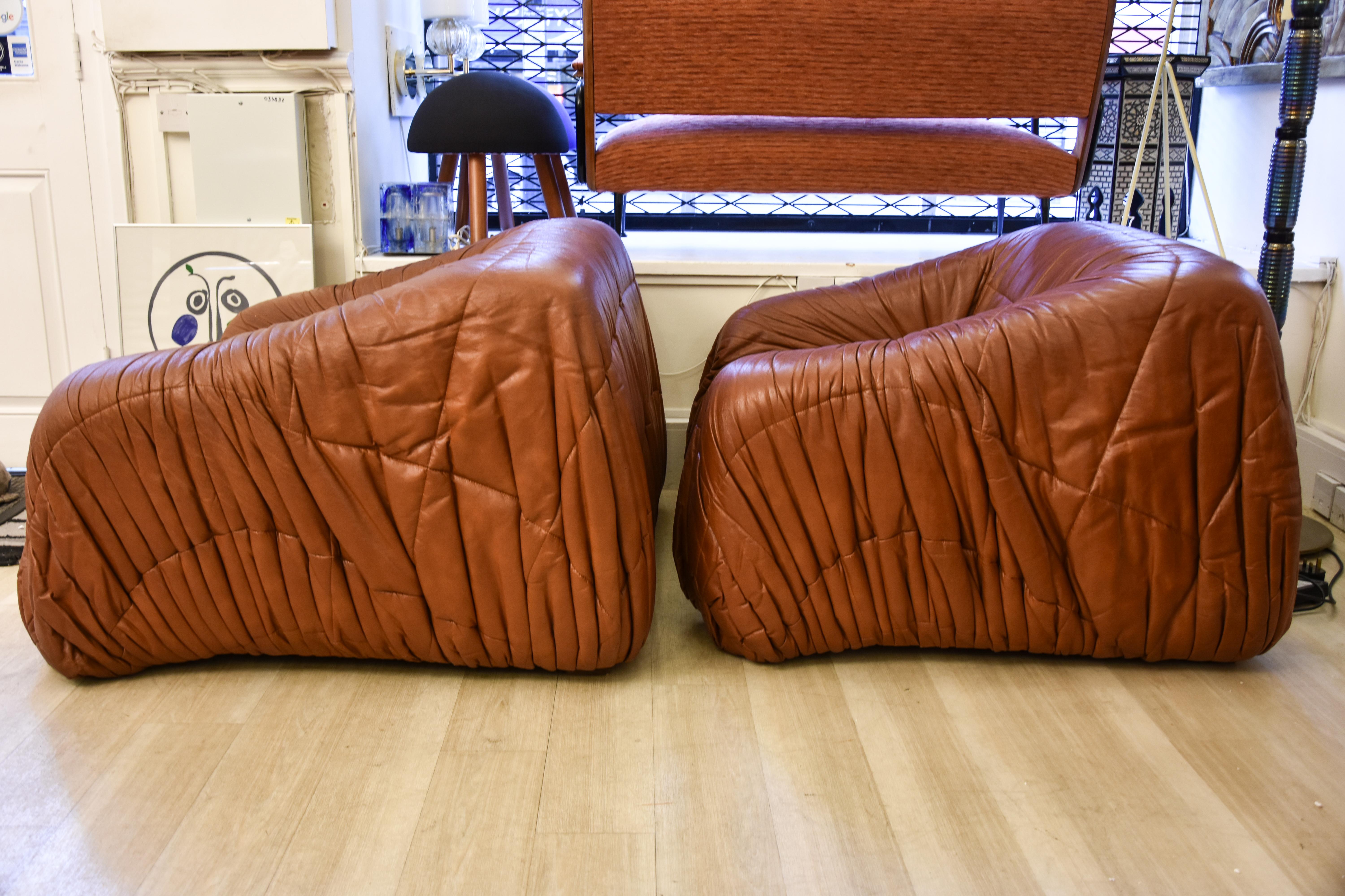 1970s Pair of Armchairs Piumino Italian Design Jonathan de Pas, Donato D'urbino For Sale 8