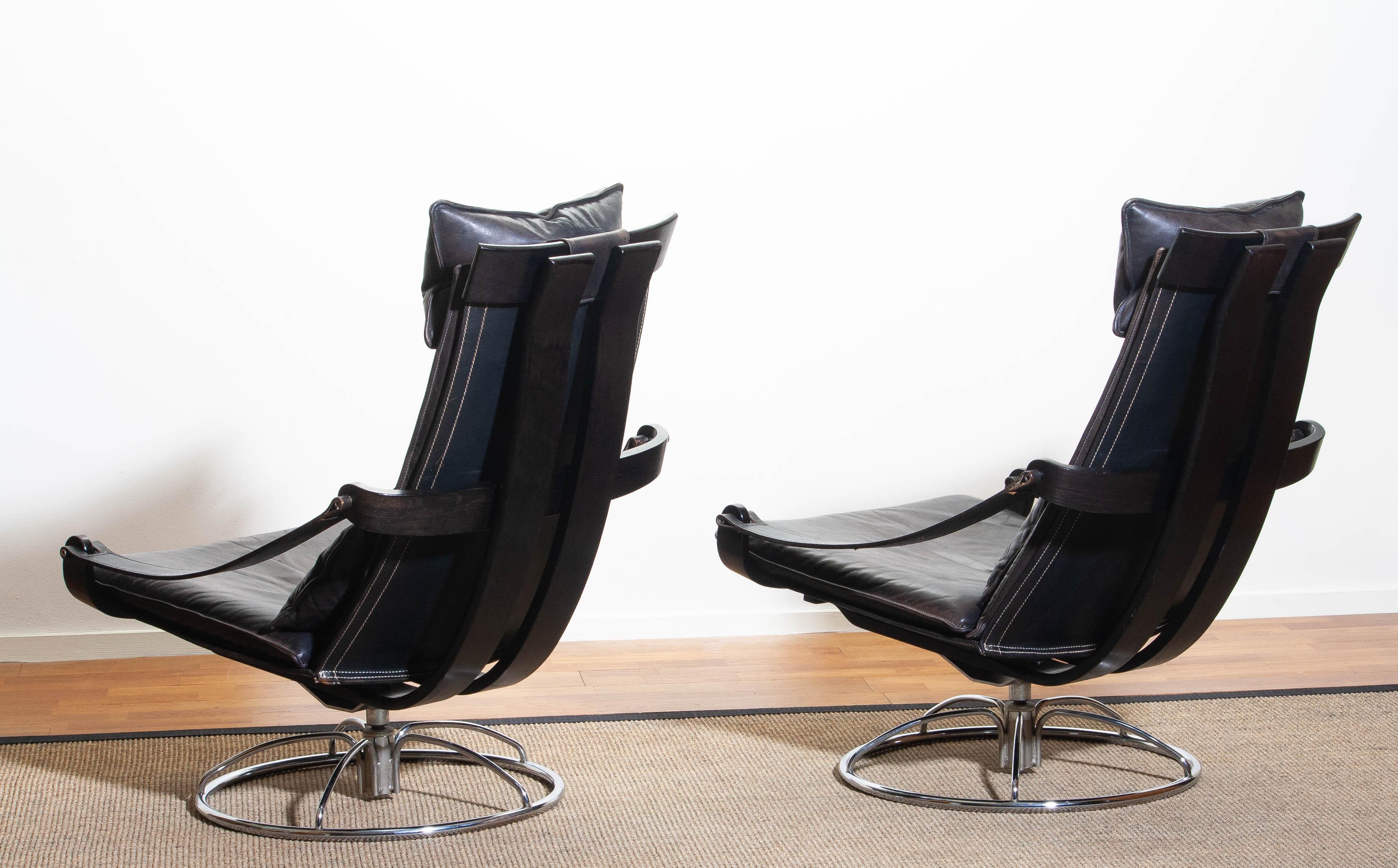 1970s, Pair of Artistic Leather Swivel Chairs by Ake Fribytter for Nelo, Sweden 4