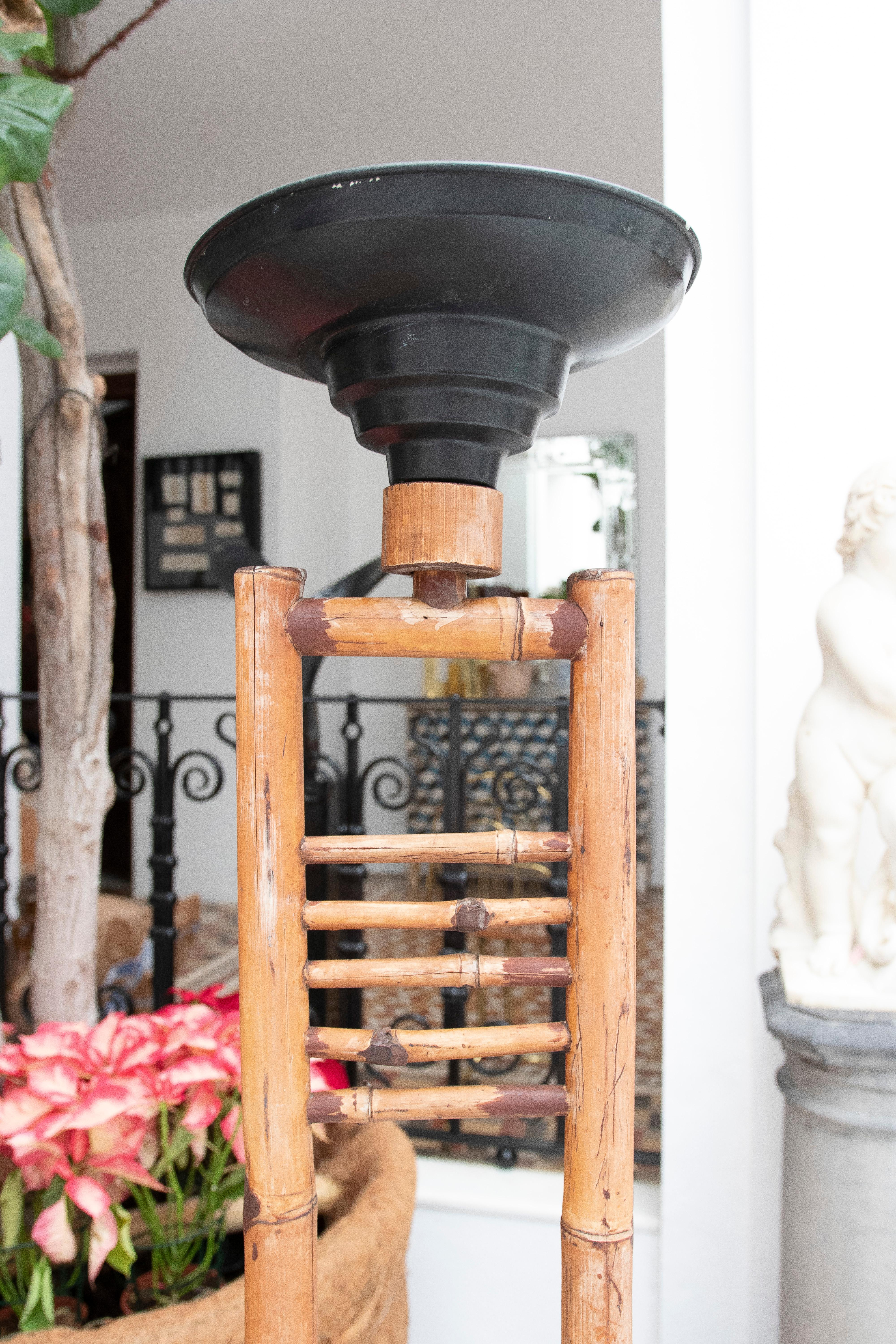 1970s Pair of Bamboo Lamps with Metal on Top In Good Condition For Sale In Marbella, ES