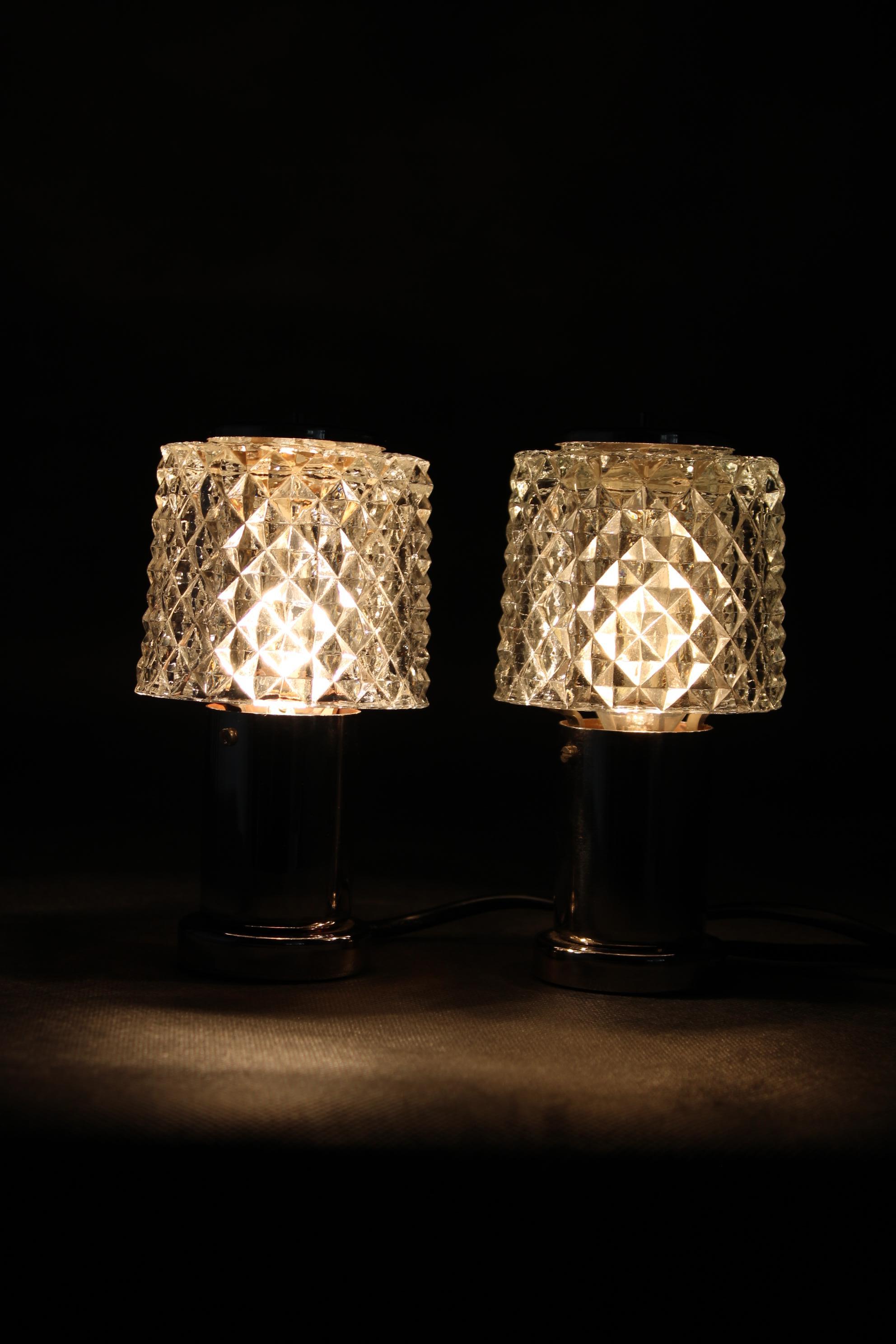 Pareja de lámparas de cristal de mesilla de noche de los años 70, Kamenicky Senov, Checoslovaquia en venta 6