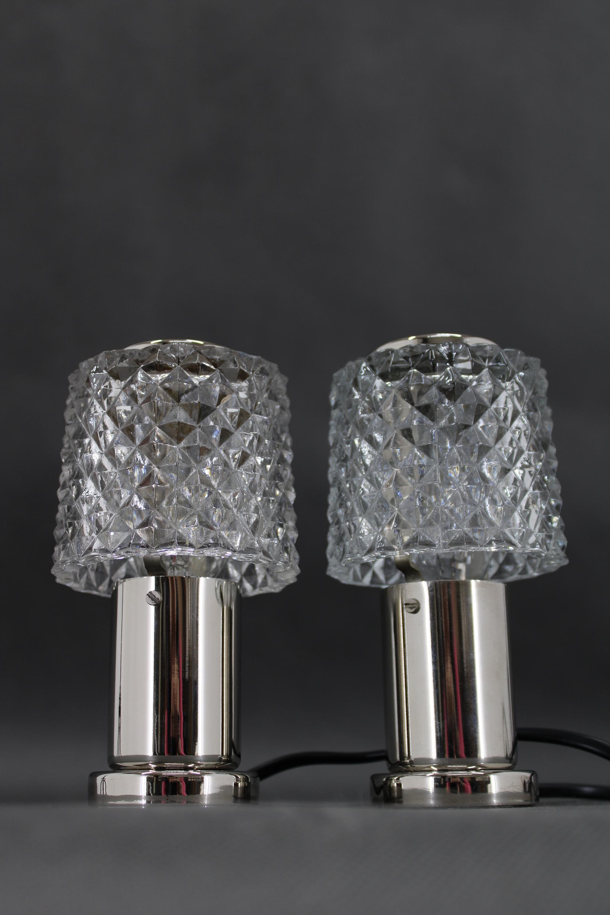 Pareja de lámparas de cristal de mesilla de noche de los años 70, Kamenicky Senov, Checoslovaquia en Bueno estado para la venta en Praha, CZ