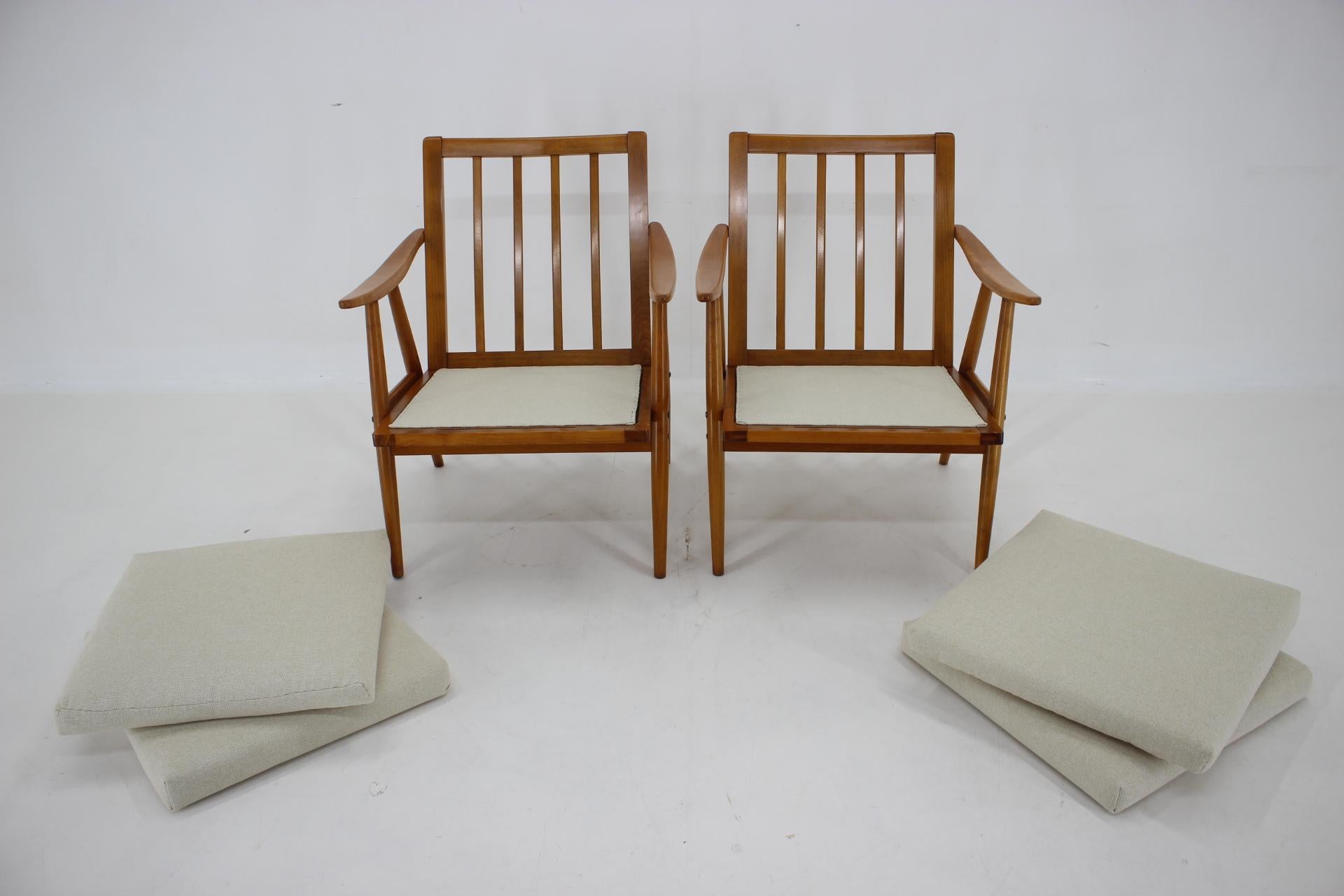 Paar Sessel aus Buchenholz, Tschechoslowakei, 1970er Jahre im Angebot 4