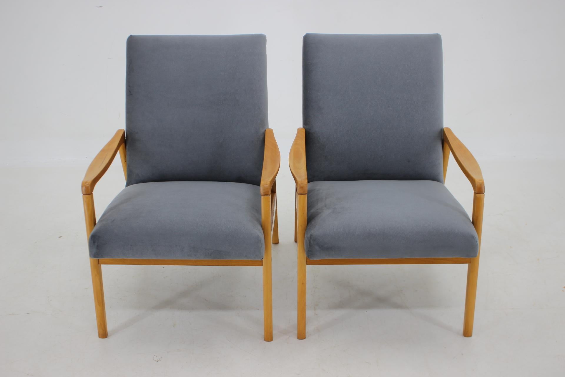 Mid-Century Modern 1970s, Pair of Beech Armchairs, Czechoslovakia  For Sale