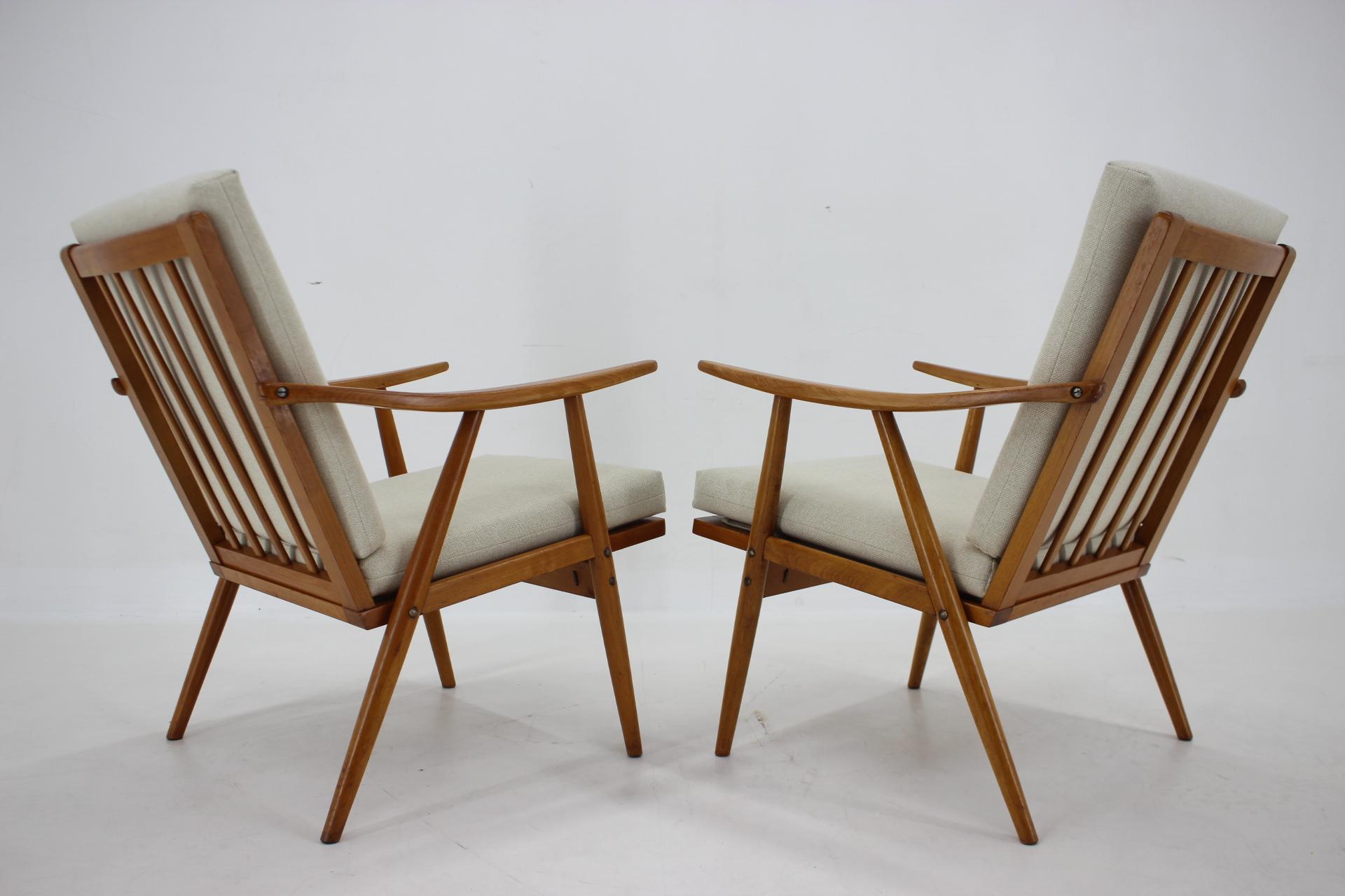 Paar Sessel aus Buchenholz, Tschechoslowakei, 1970er Jahre (Ende des 20. Jahrhunderts) im Angebot
