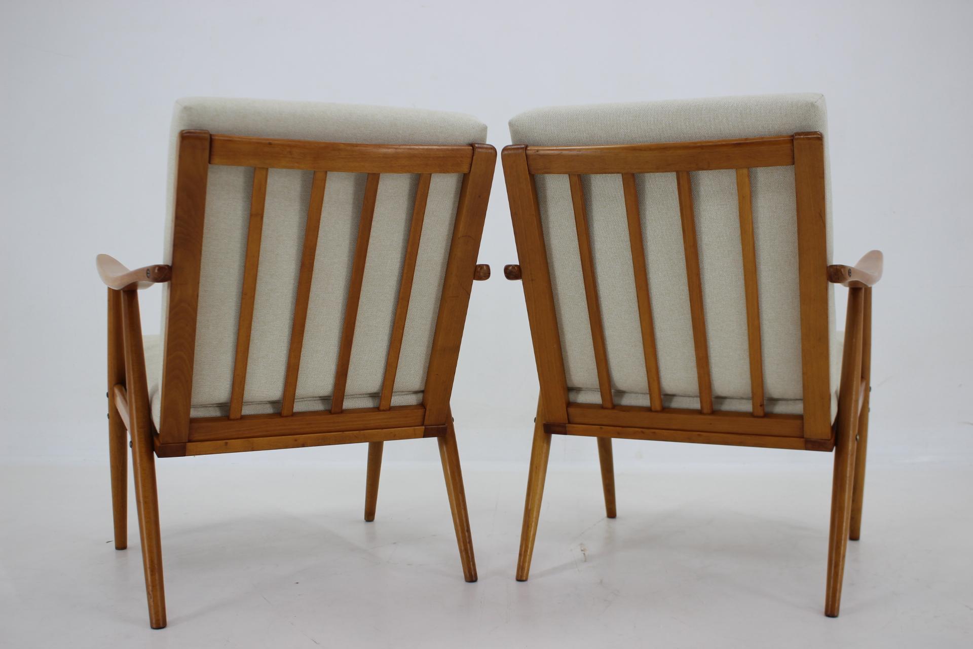 Paar Sessel aus Buchenholz, Tschechoslowakei, 1970er Jahre im Angebot 1