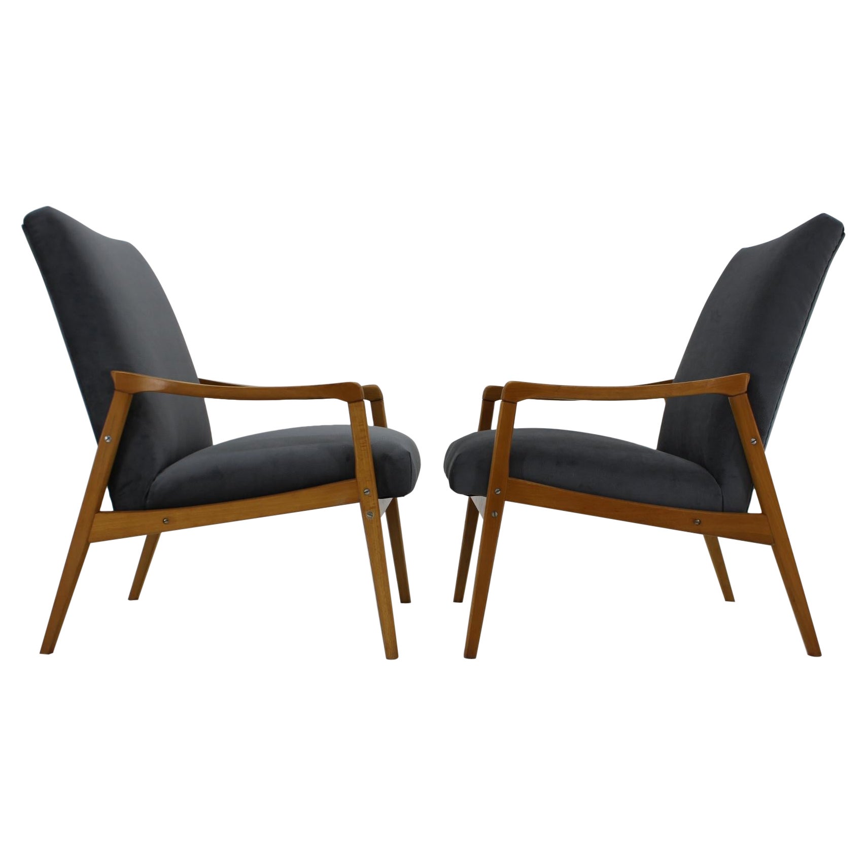 Paire de fauteuils en hêtre des années 1970 ,Tchécoslovaquie en vente
