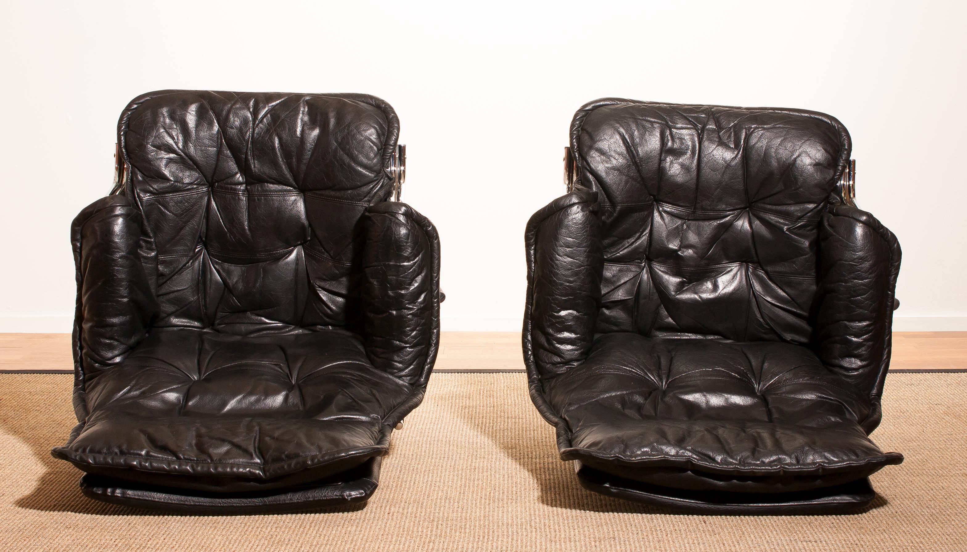 1970s Pair of Black Leather Swivel Chrome Steel Lounge Chairs, Sweden 3