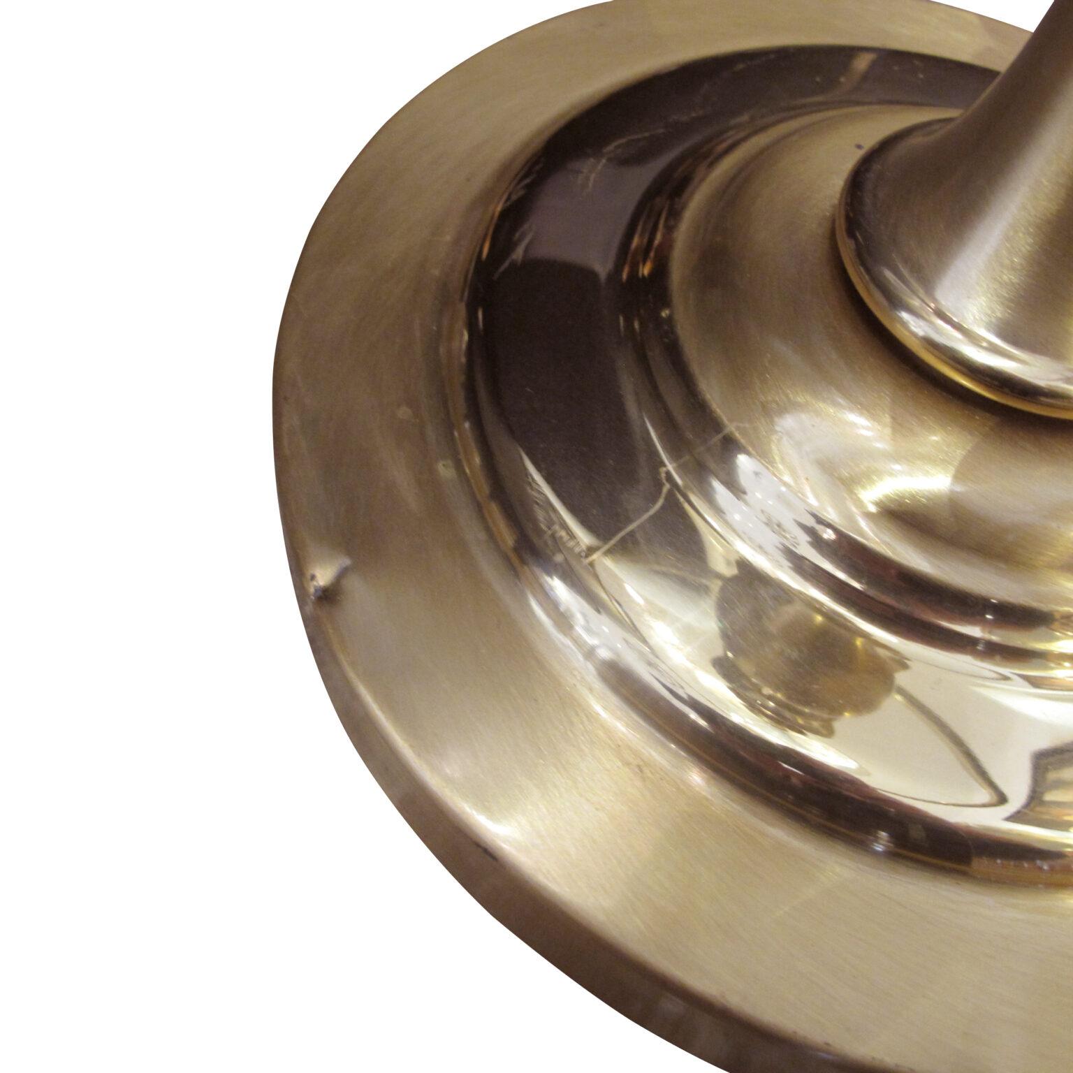 Paire de lampadaires en laiton avec tables d'appoint intégrées, suédois, années 1970 en vente 1