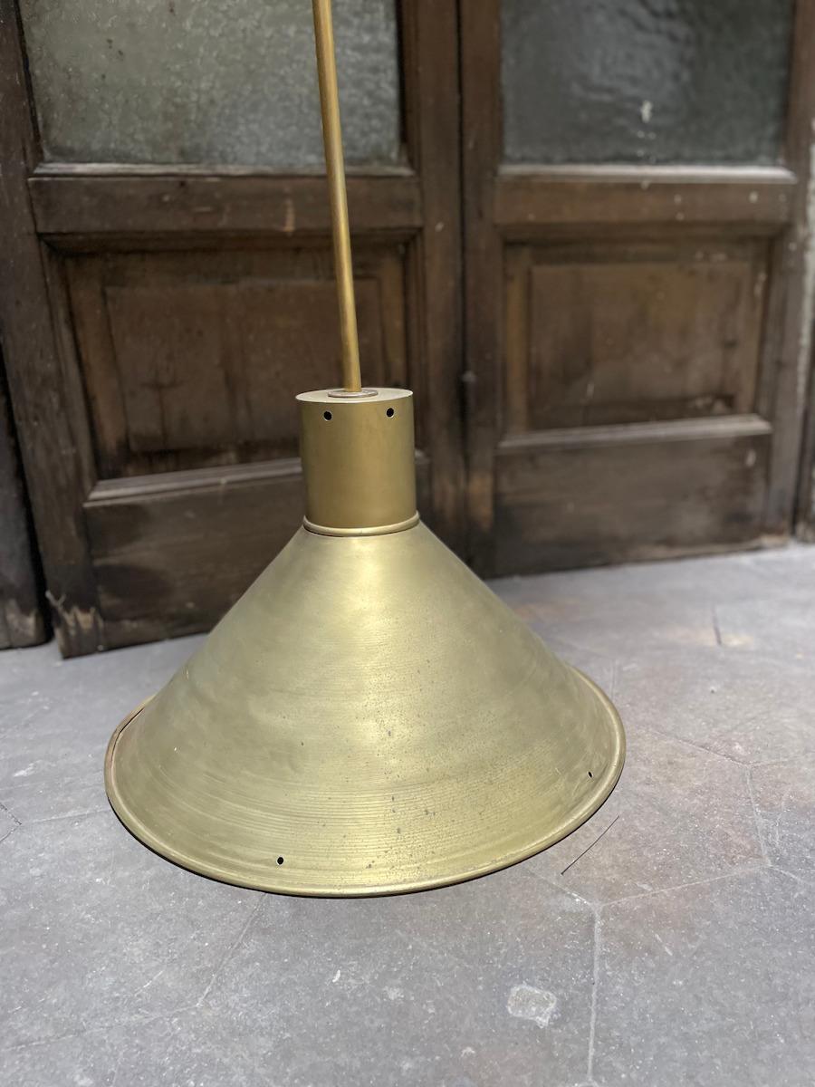 Italian 1970s Pair of Brass Pendant Lamps For Sale
