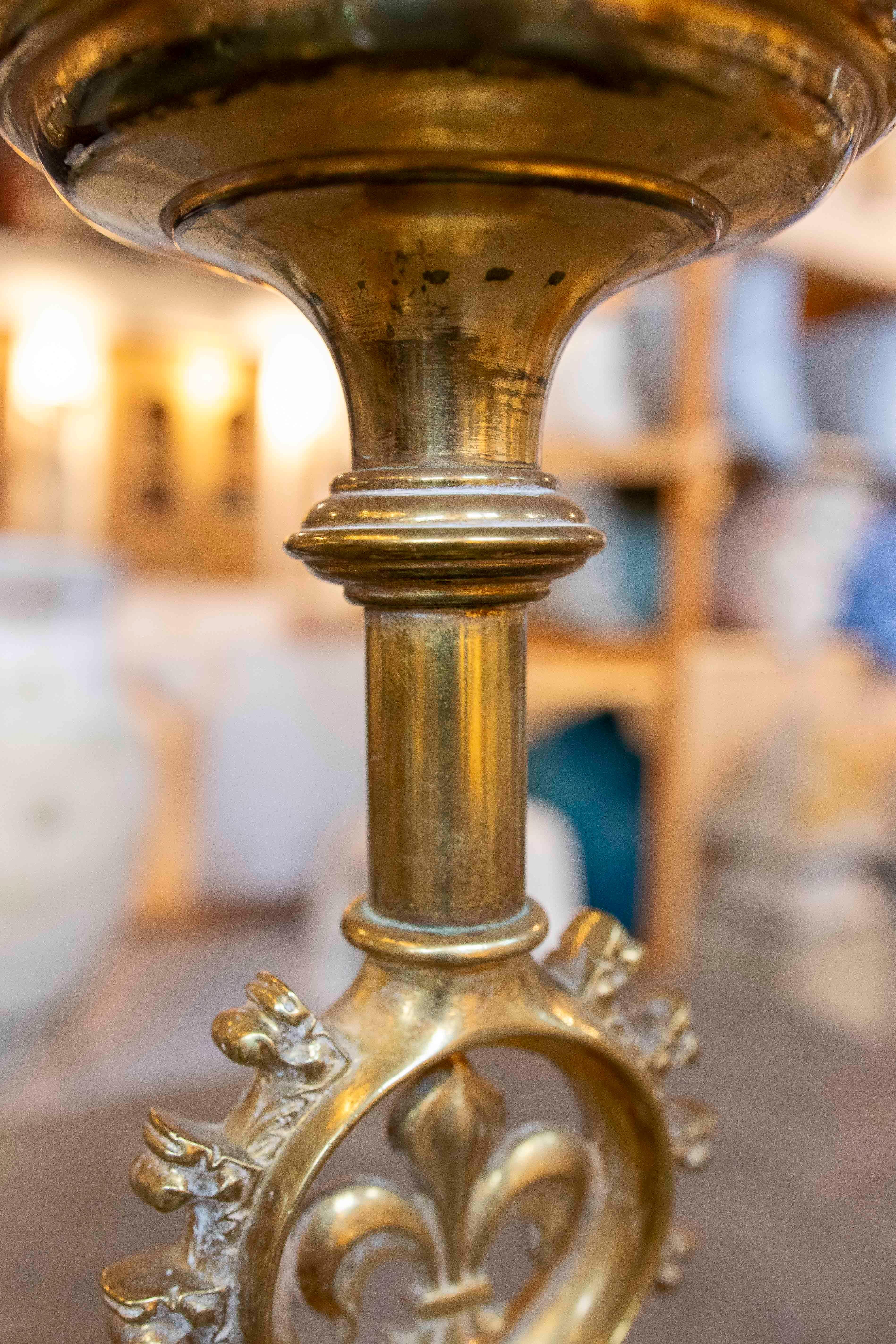 1970s Pair of Bronze Candlesticks Decorated with Fleur de Lis, Italy 6