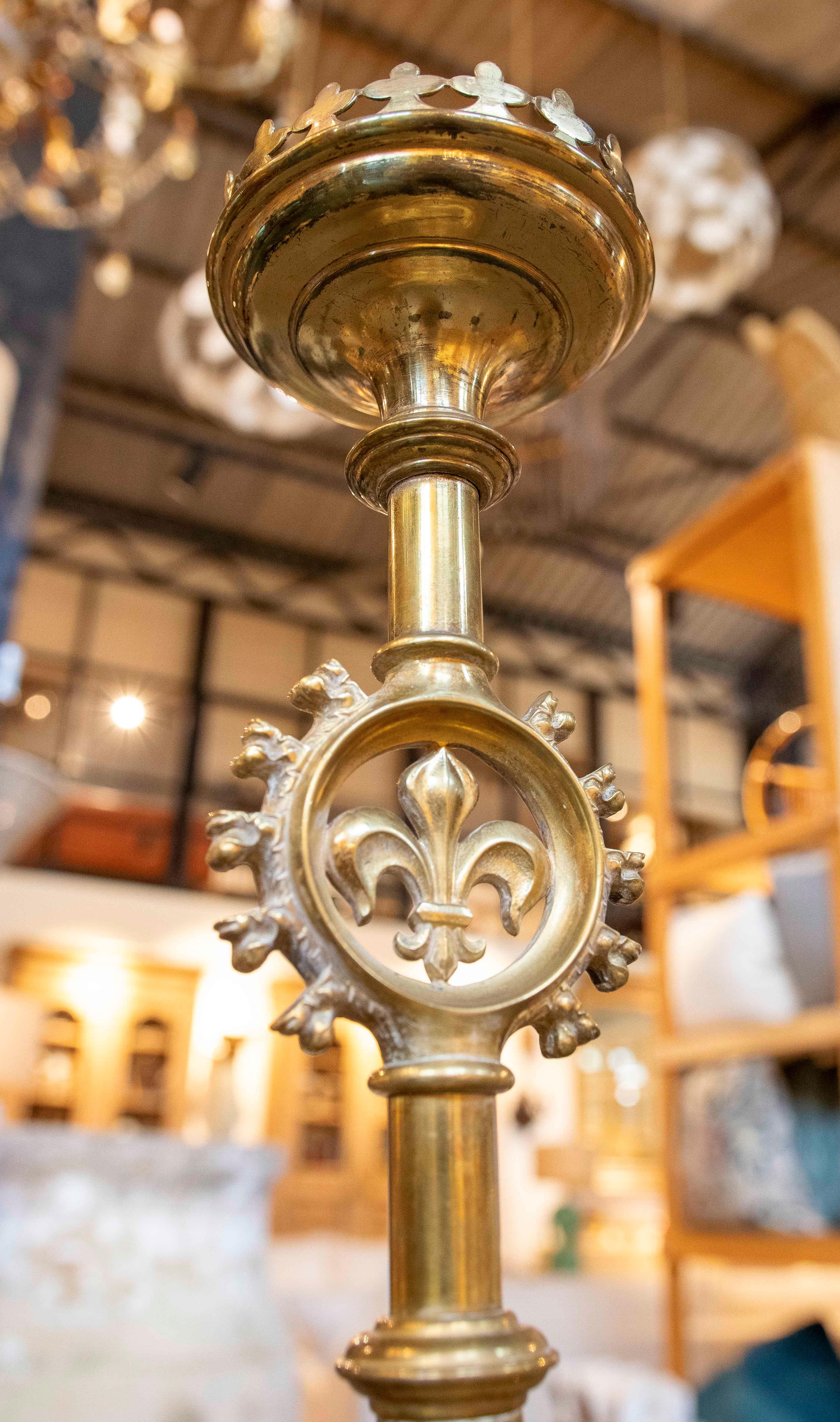 1970s Pair of Bronze Candlesticks Decorated with Fleur de Lis, Italy 9