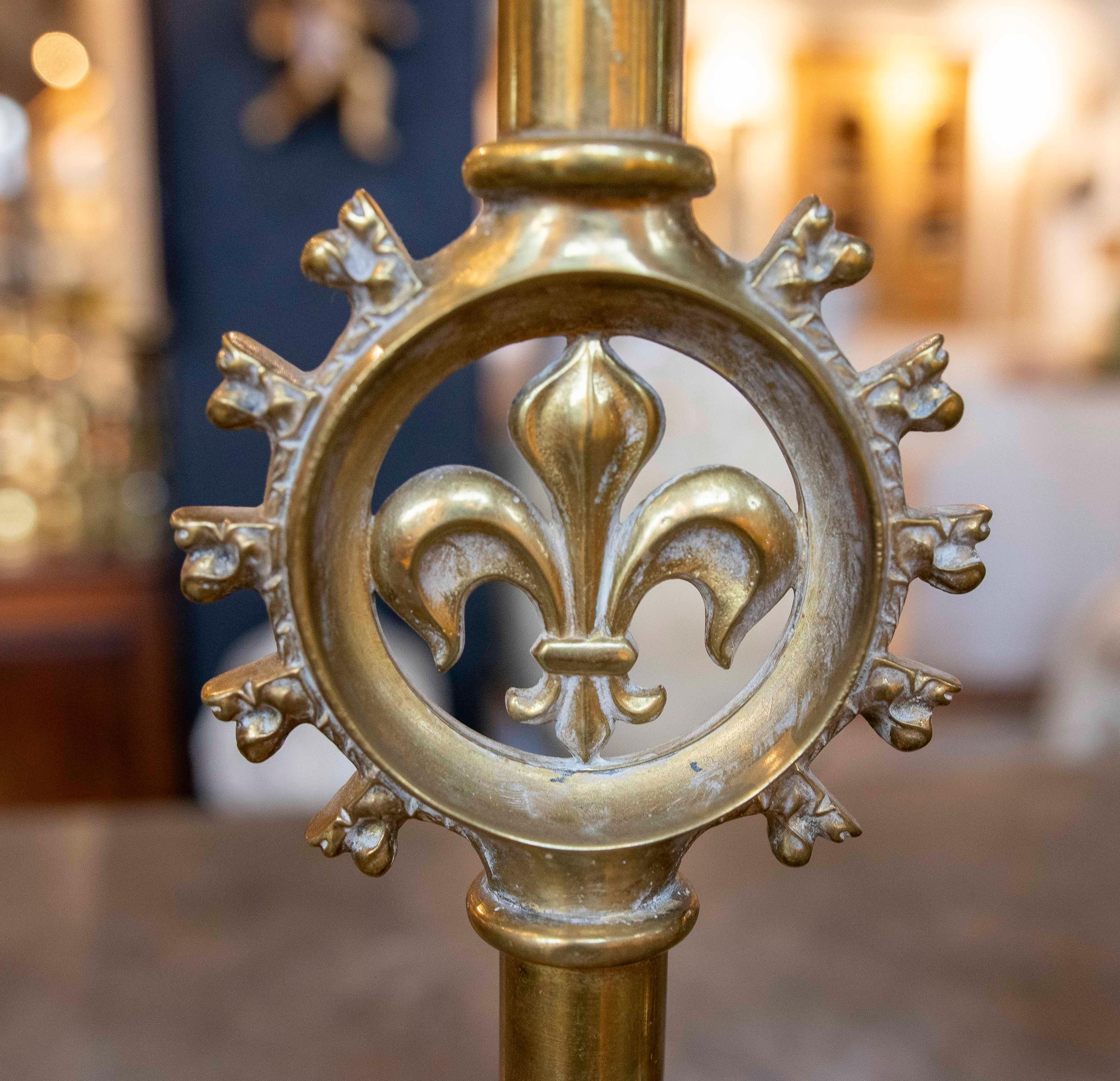 1970s Pair of Bronze Candlesticks Decorated with Fleur de Lis, Italy 16