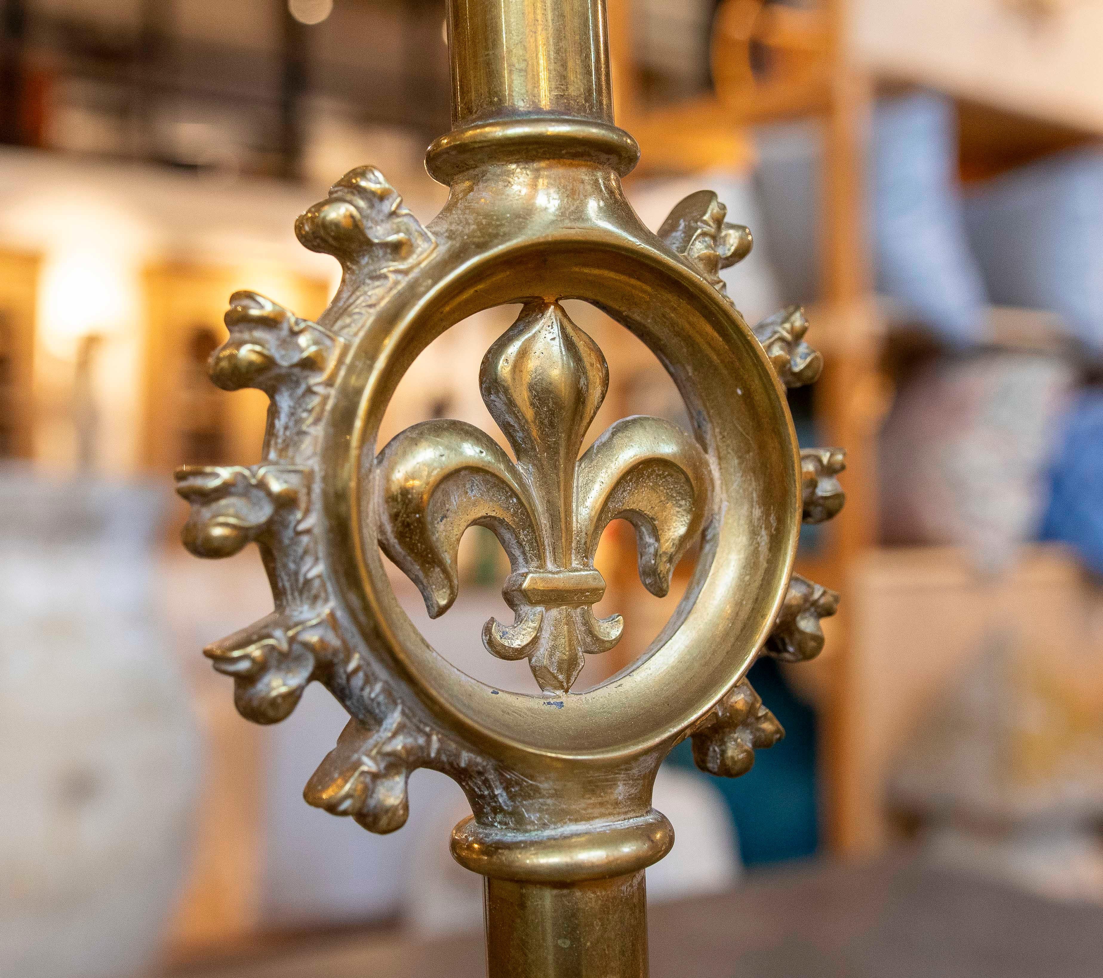 1970s Pair of Bronze Candlesticks Decorated with Fleur de Lis, Italy 3