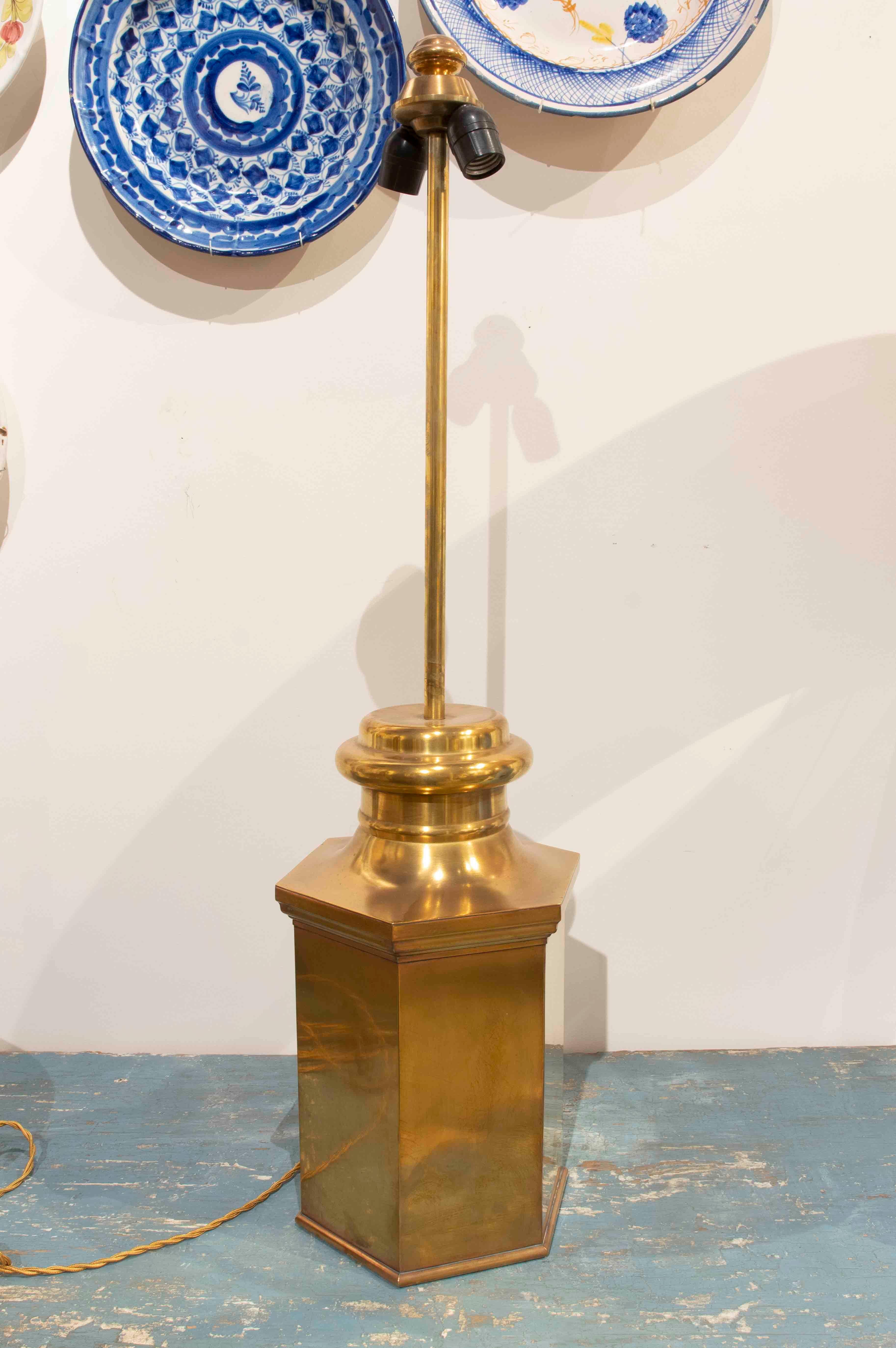 Paire de lampes de table en bronze des années 1970  en vente 5