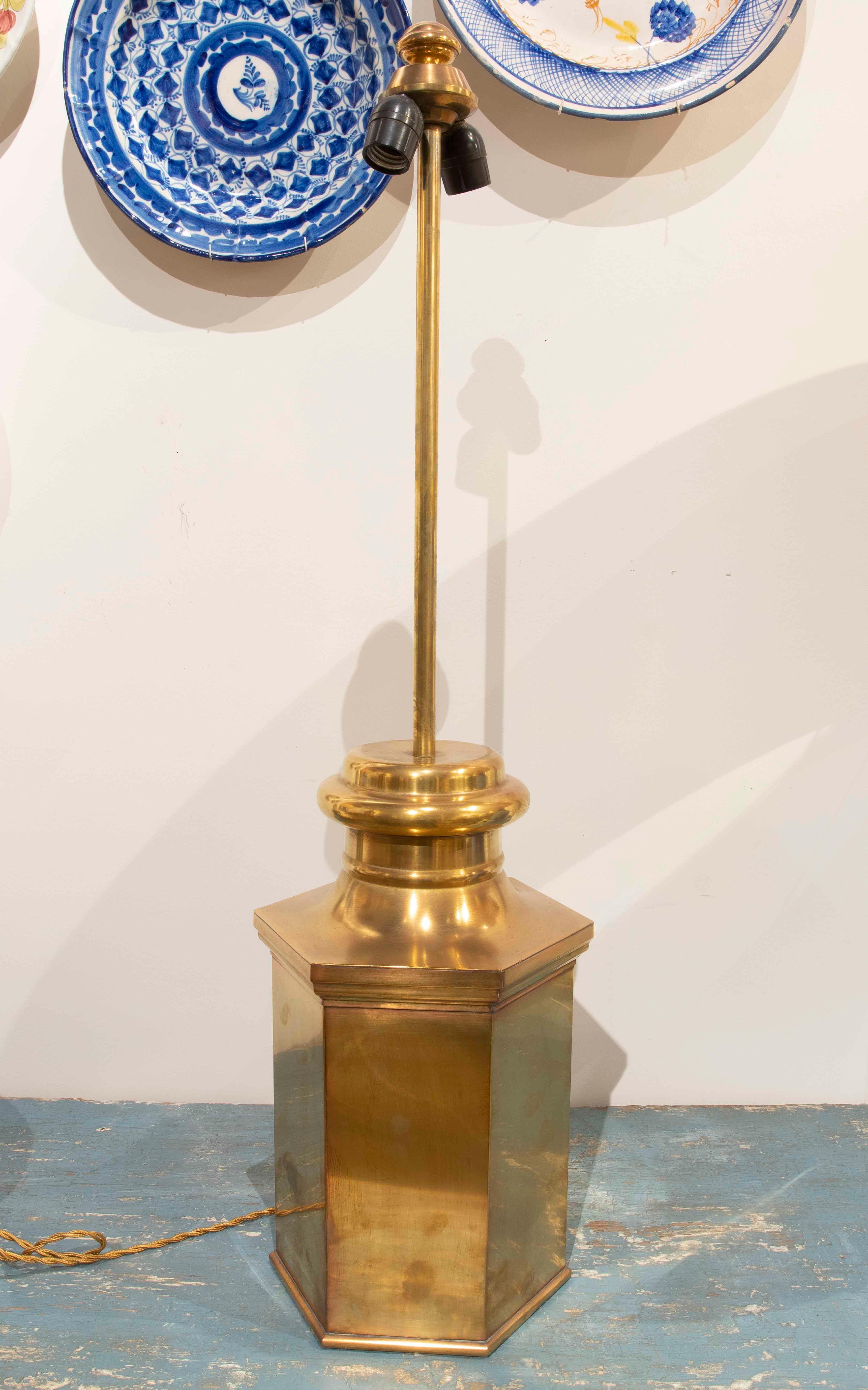 Paire de lampes de table en bronze des années 1970  en vente 6