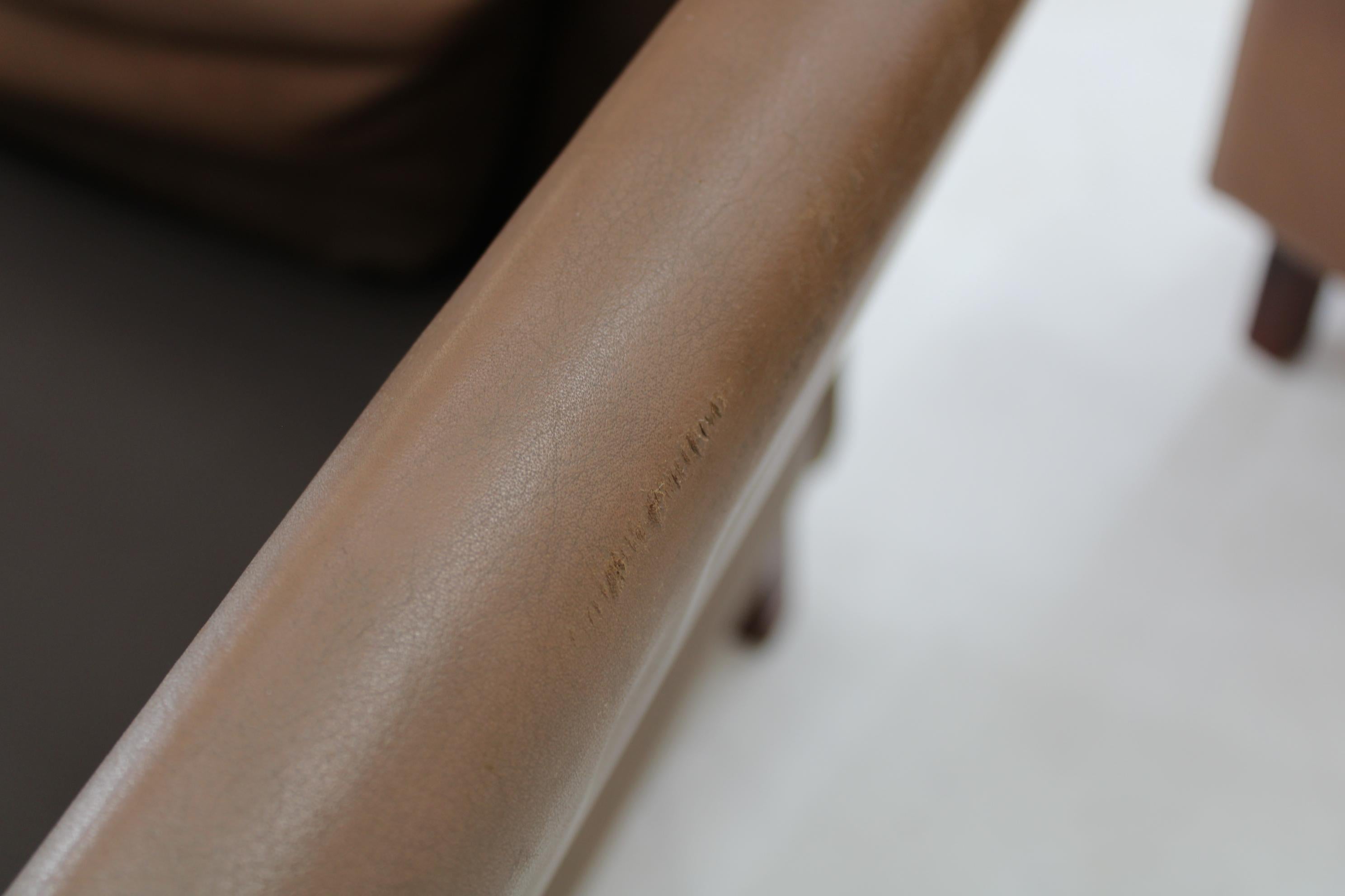 1970s Pair of Brown Leather Armchairs, Denmark For Sale 10