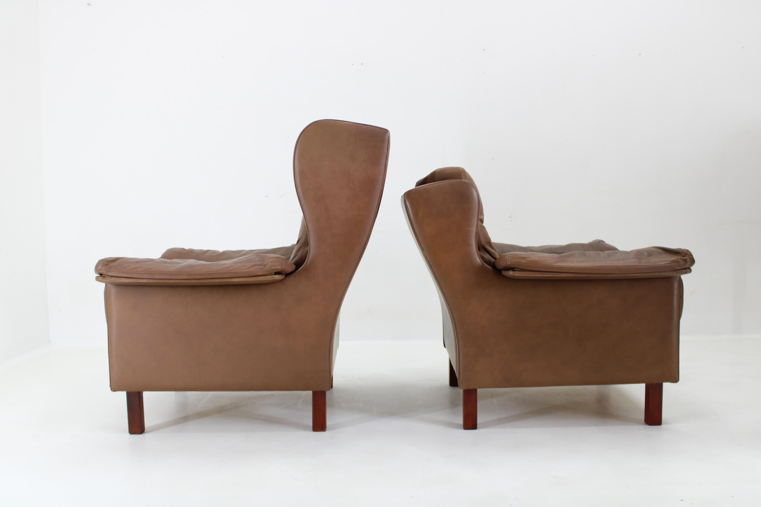 1970s Pair of Brown Leather Armchairs, Denmark In Good Condition For Sale In Praha, CZ