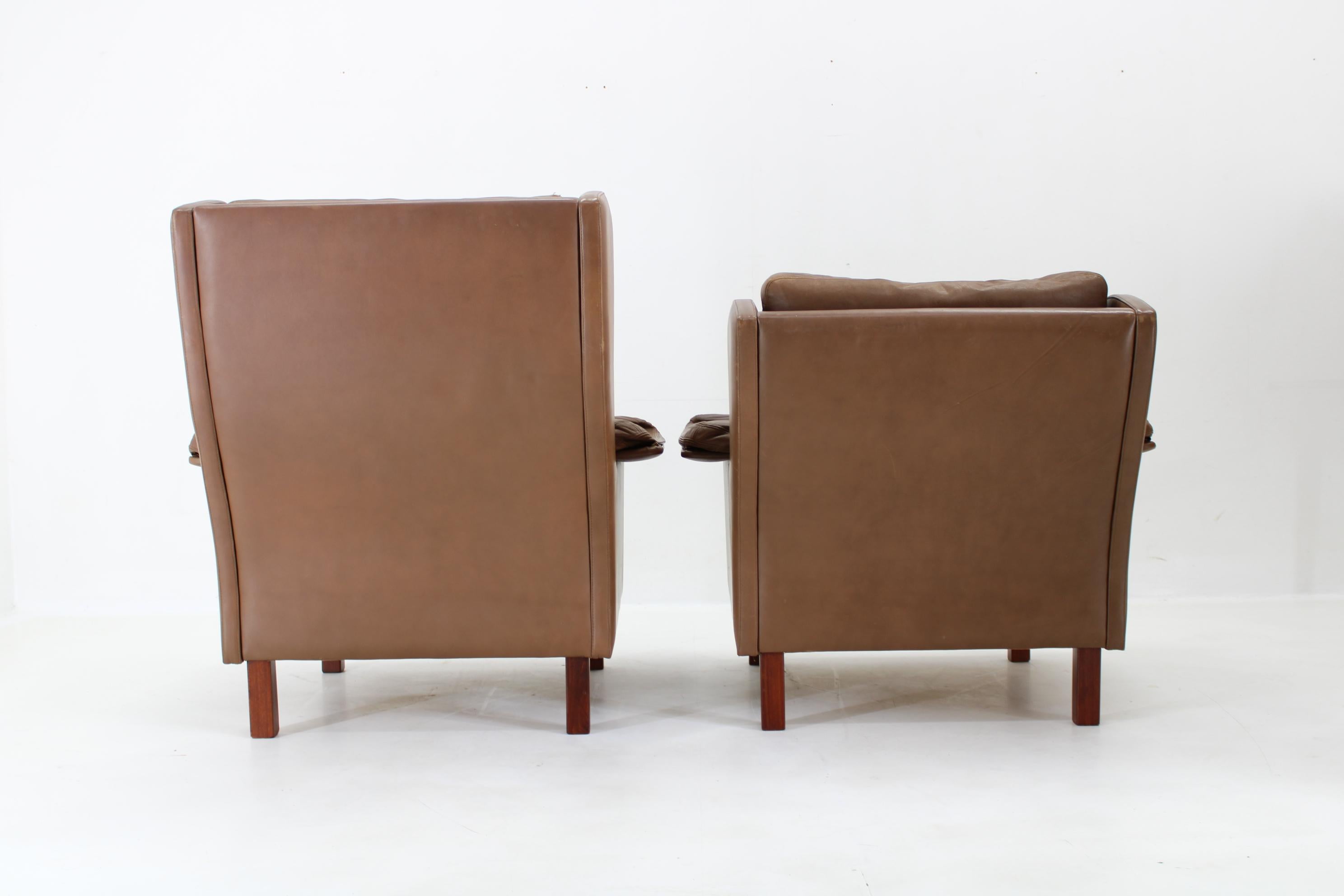 Late 20th Century 1970s Pair of Brown Leather Armchairs, Denmark For Sale