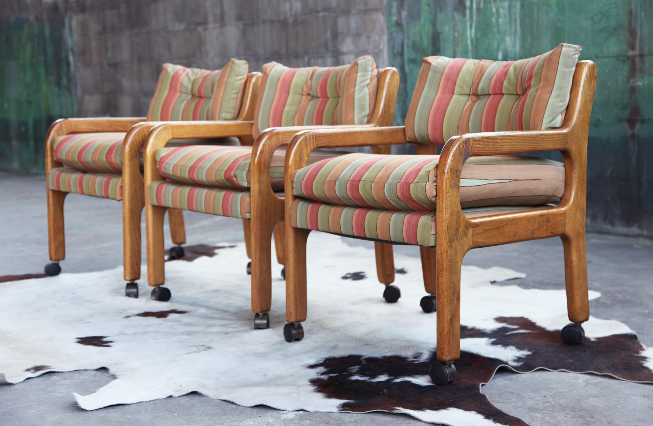 Pareja de sillones de salón Brutalistas de mediados de siglo, de los años 70 - 2 piezas en venta 4