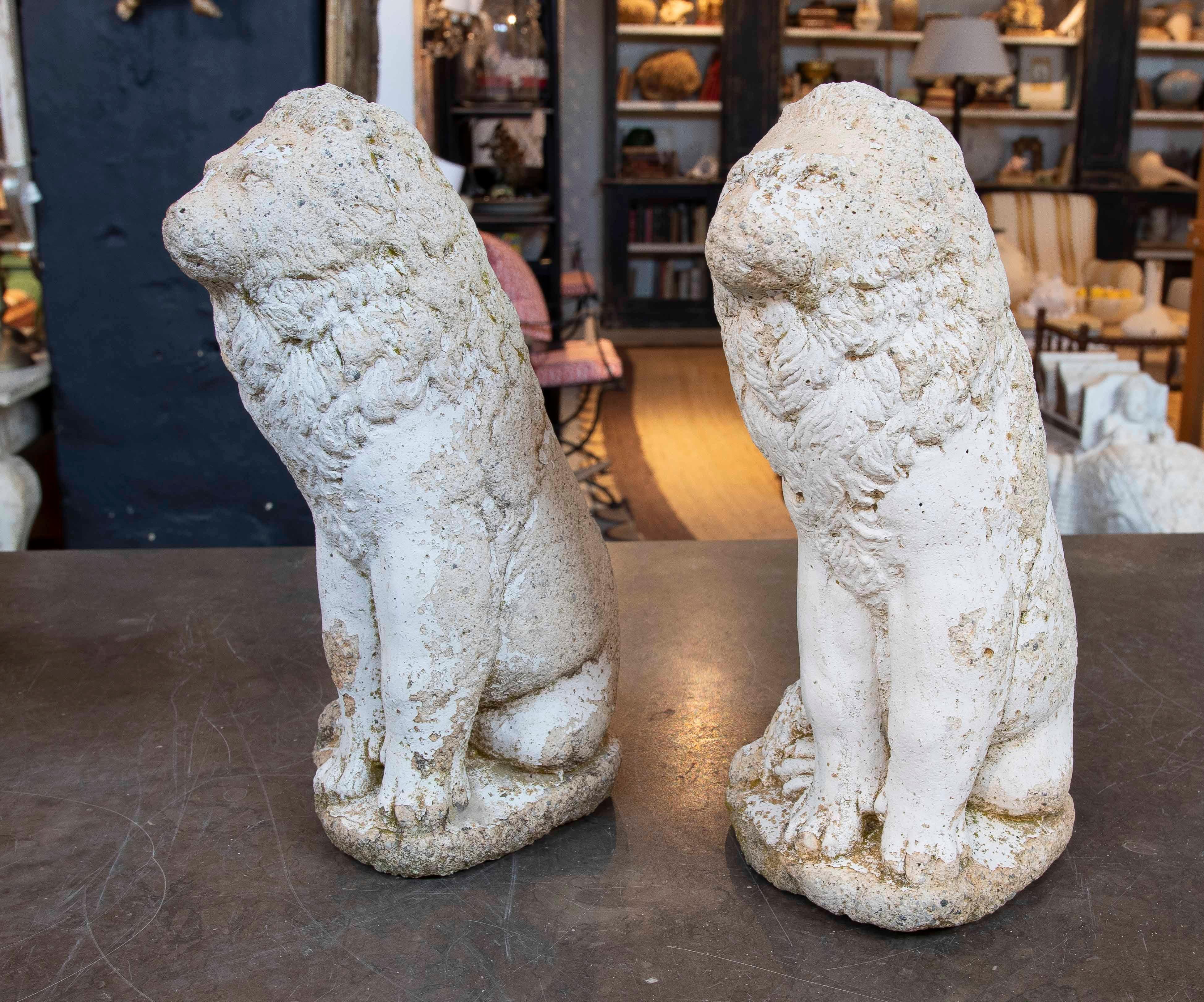 1970s Pair of Cement Lions with Antique Patina For Sale 1