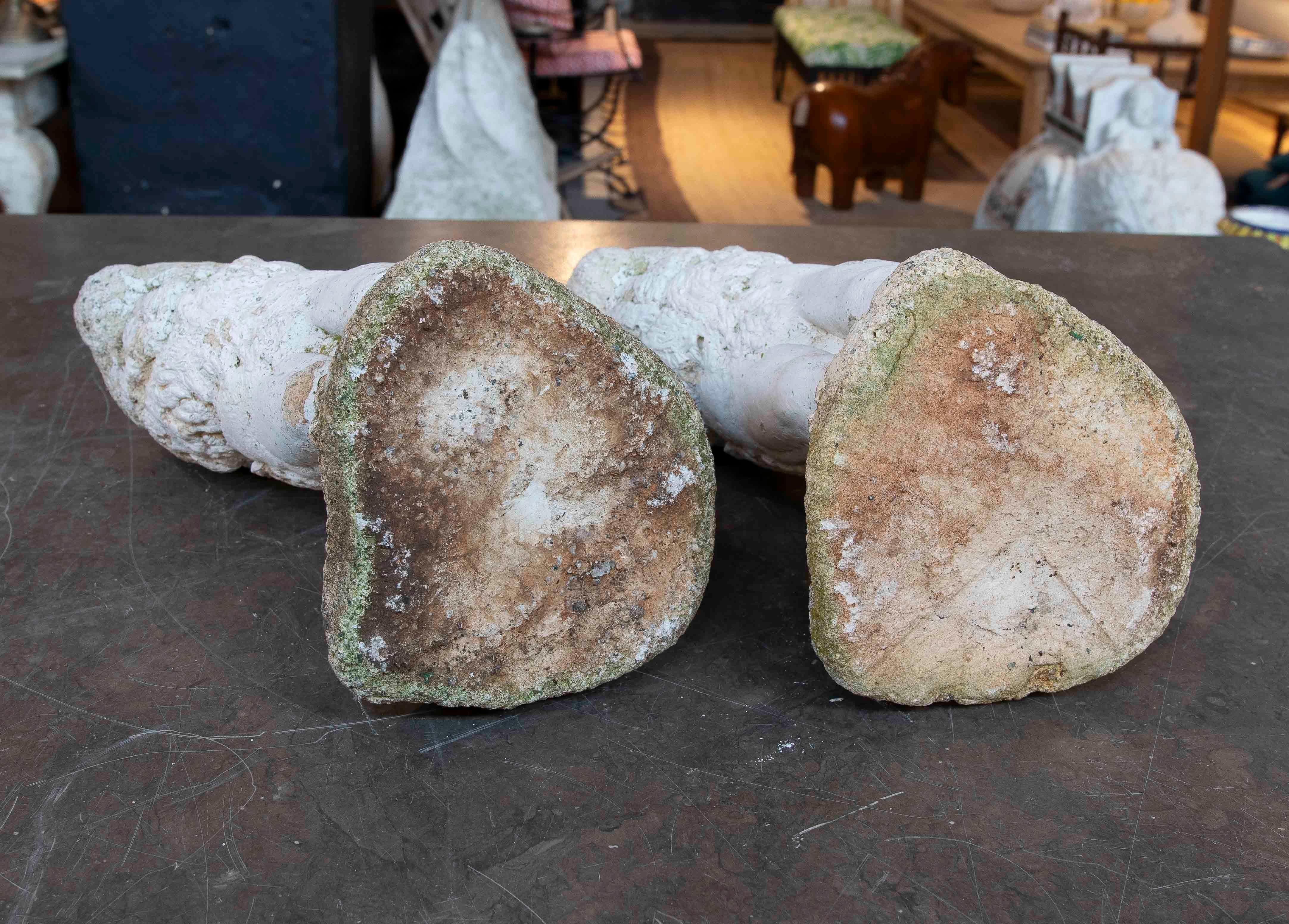 1970s Pair of Cement Lions with Antique Patina For Sale 2