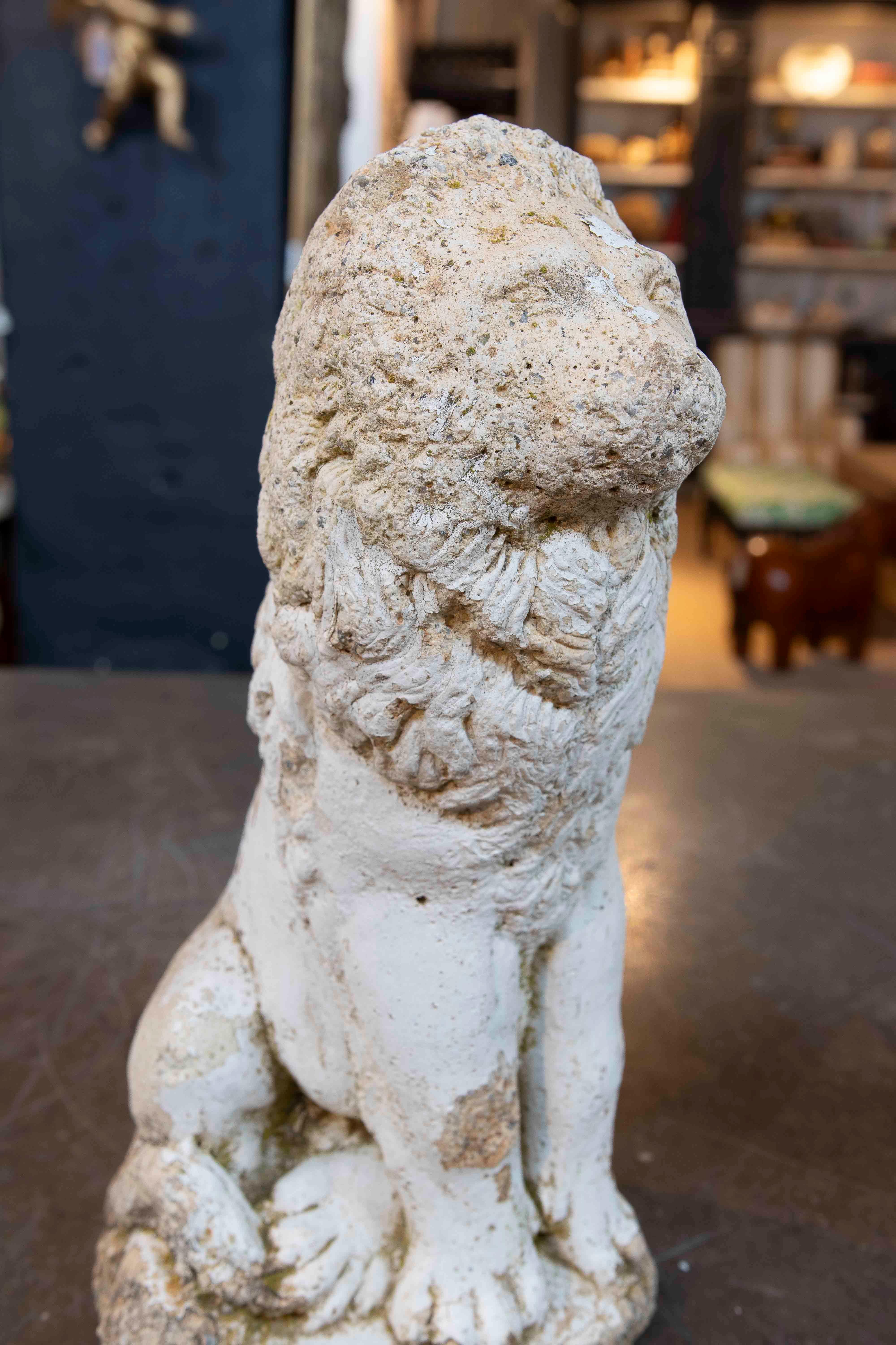 1970s Pair of Cement Lions with Antique Patina For Sale 4