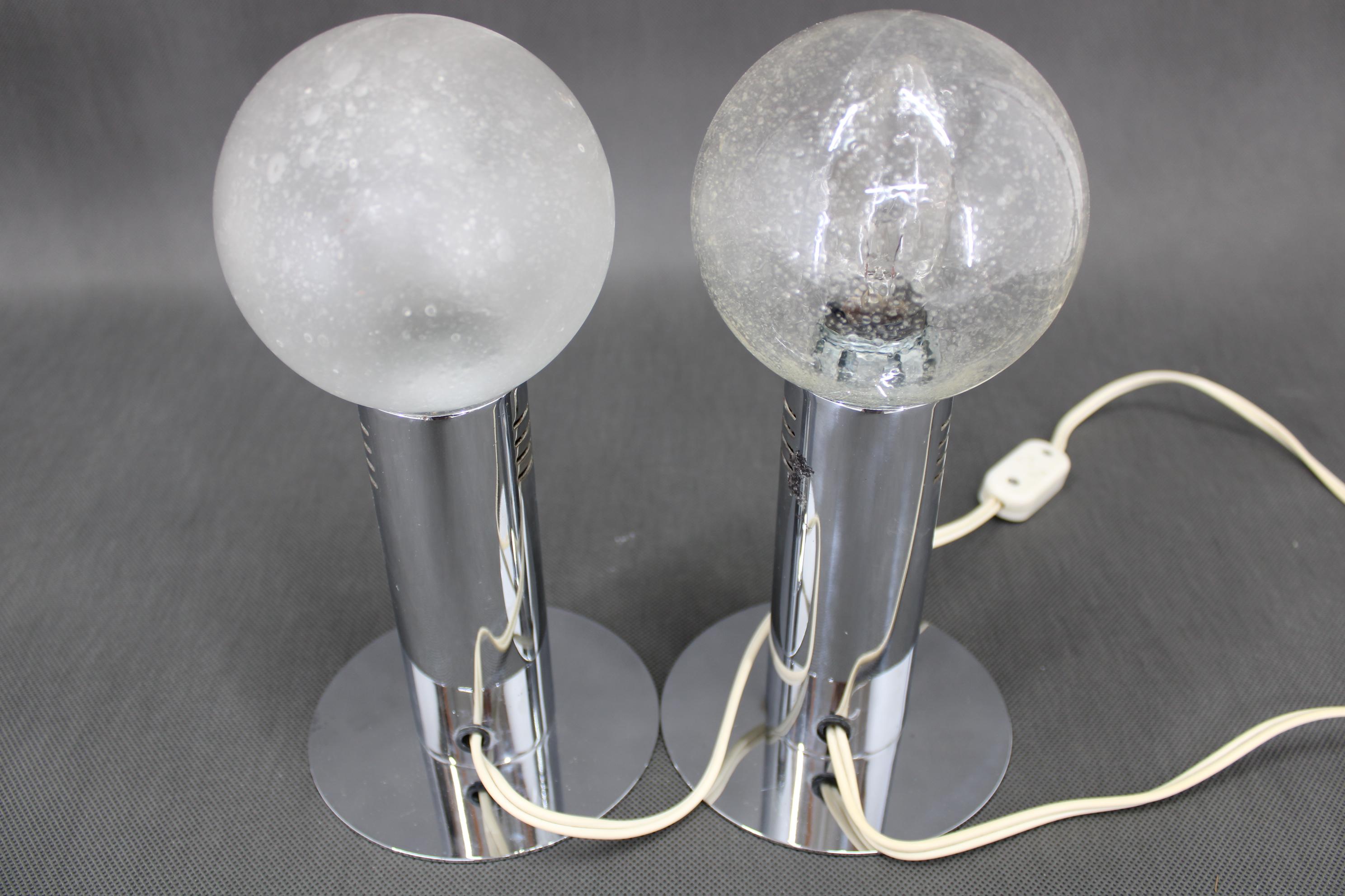 Mid-Century Modern 1970s Pair of Chrome Plated Lamps, Italy For Sale