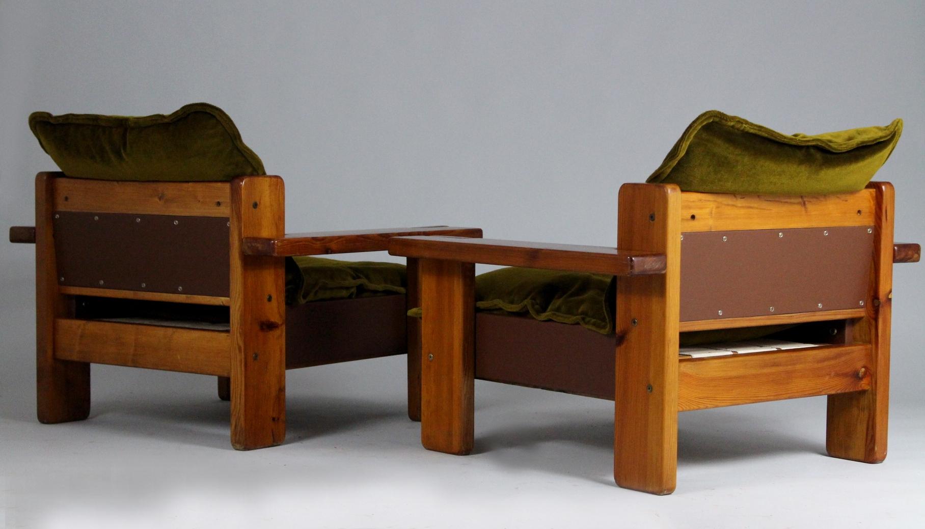 Mid-Century Modern 1970s Pair of Club Chairs, Czech Republic For Sale