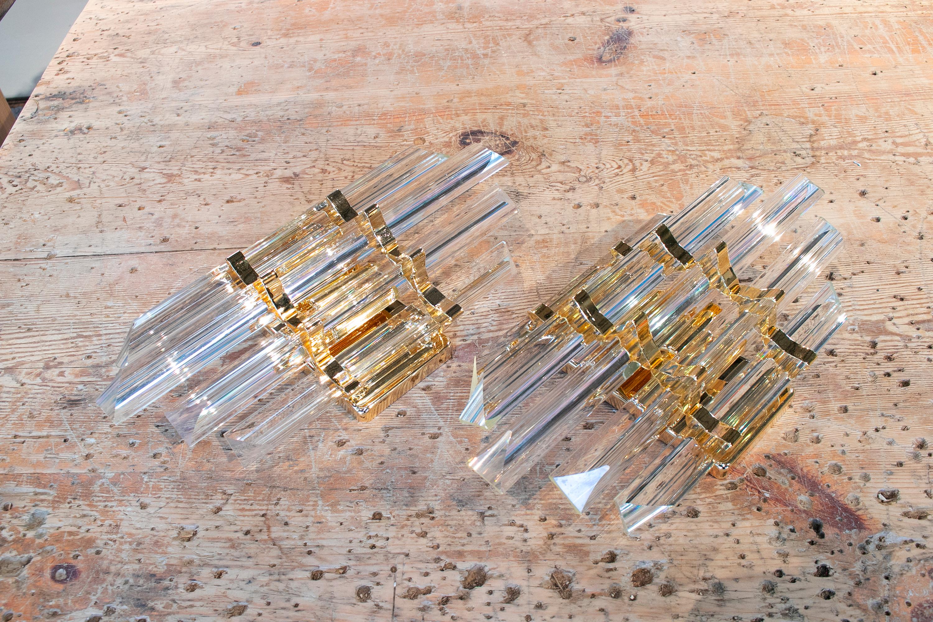 1970s Pair of Crystal and Bronze Wall-Lamps In Good Condition In Marbella, ES