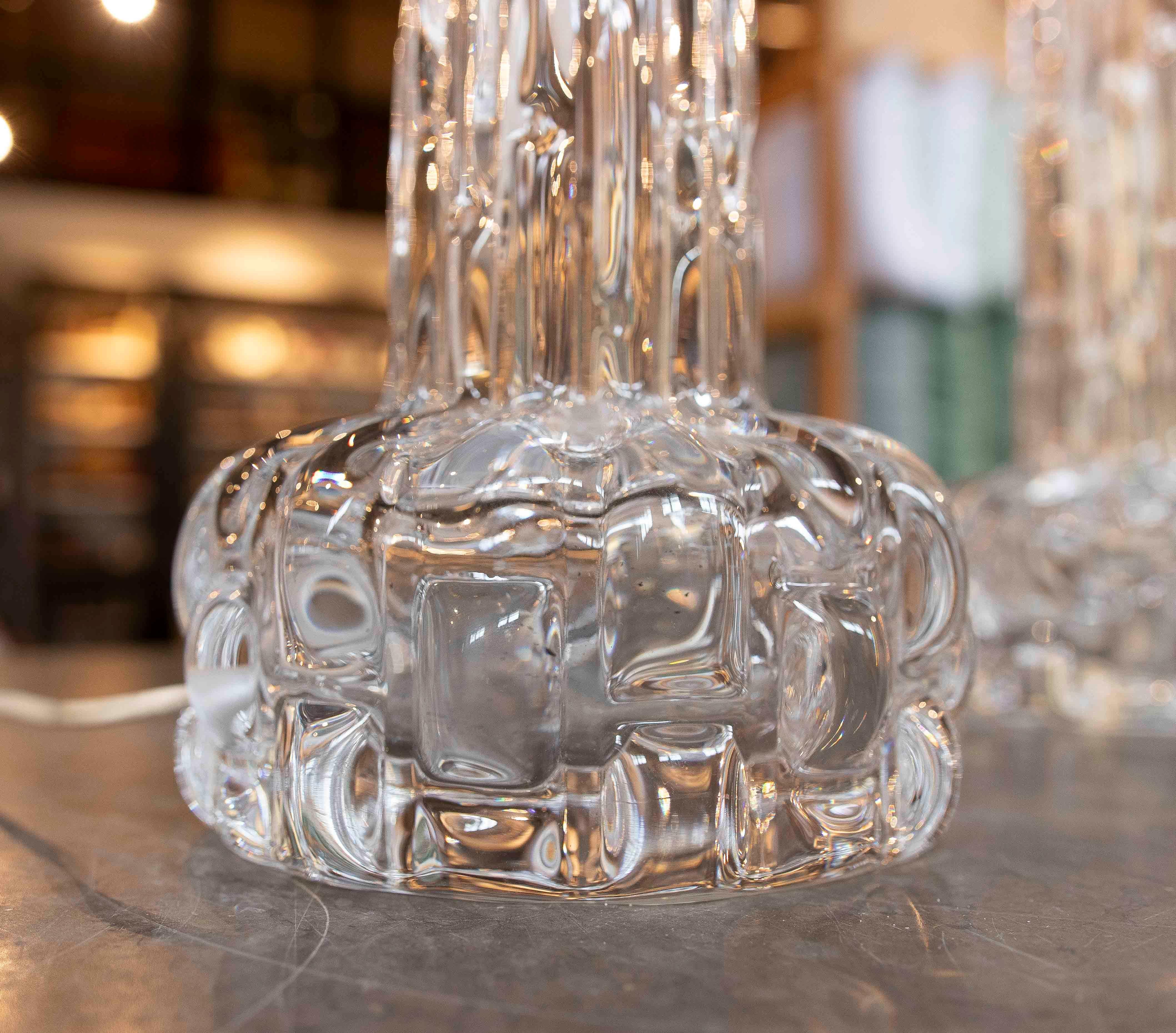 Suédois Paire de lampes de bureau en verre taillé des années 1970 par Carl Fagerlund pour Orrefors en vente
