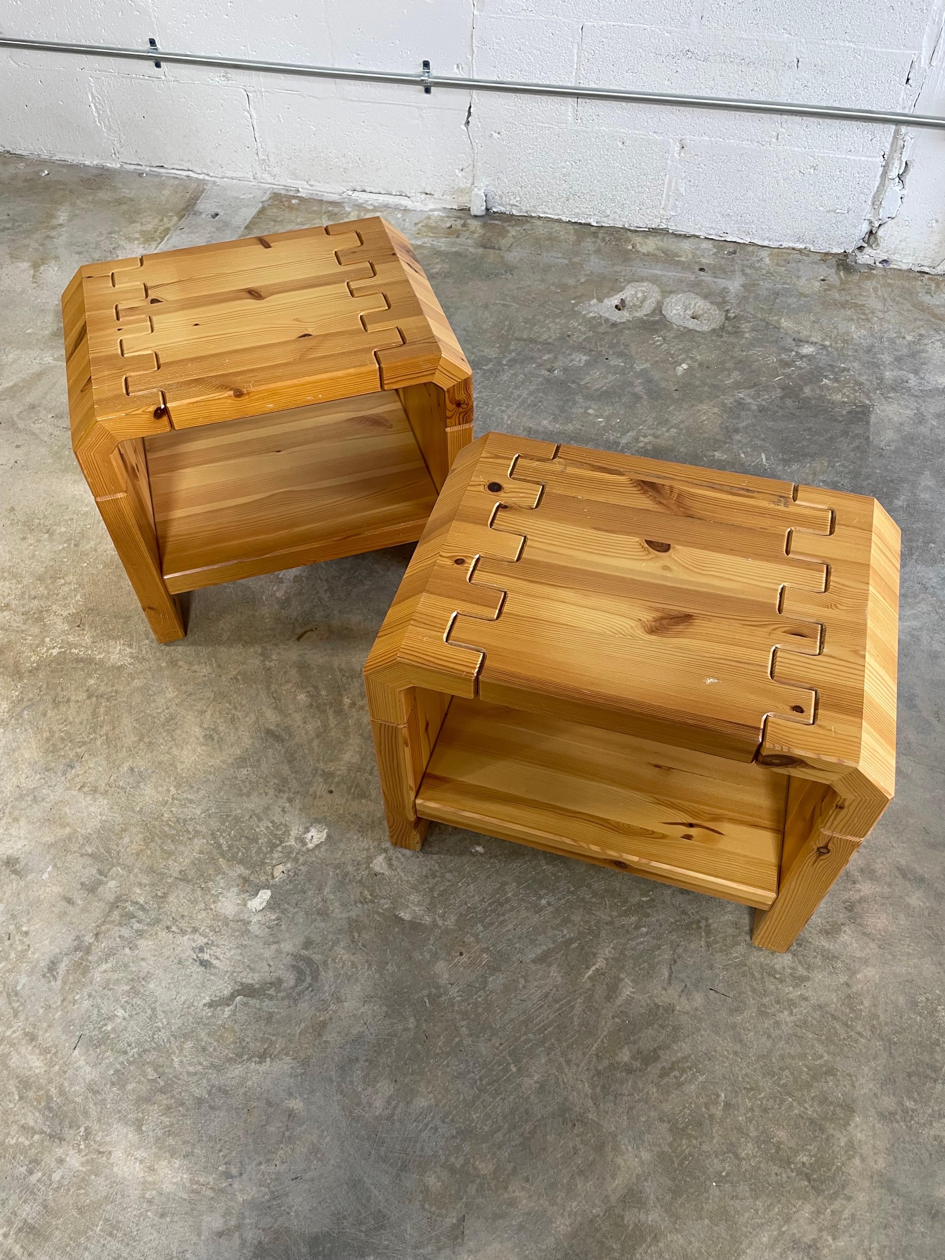 1970s Pair of Danish Modern Pine Side Tables or Nightstands In Good Condition In Fort Lauderdale, FL