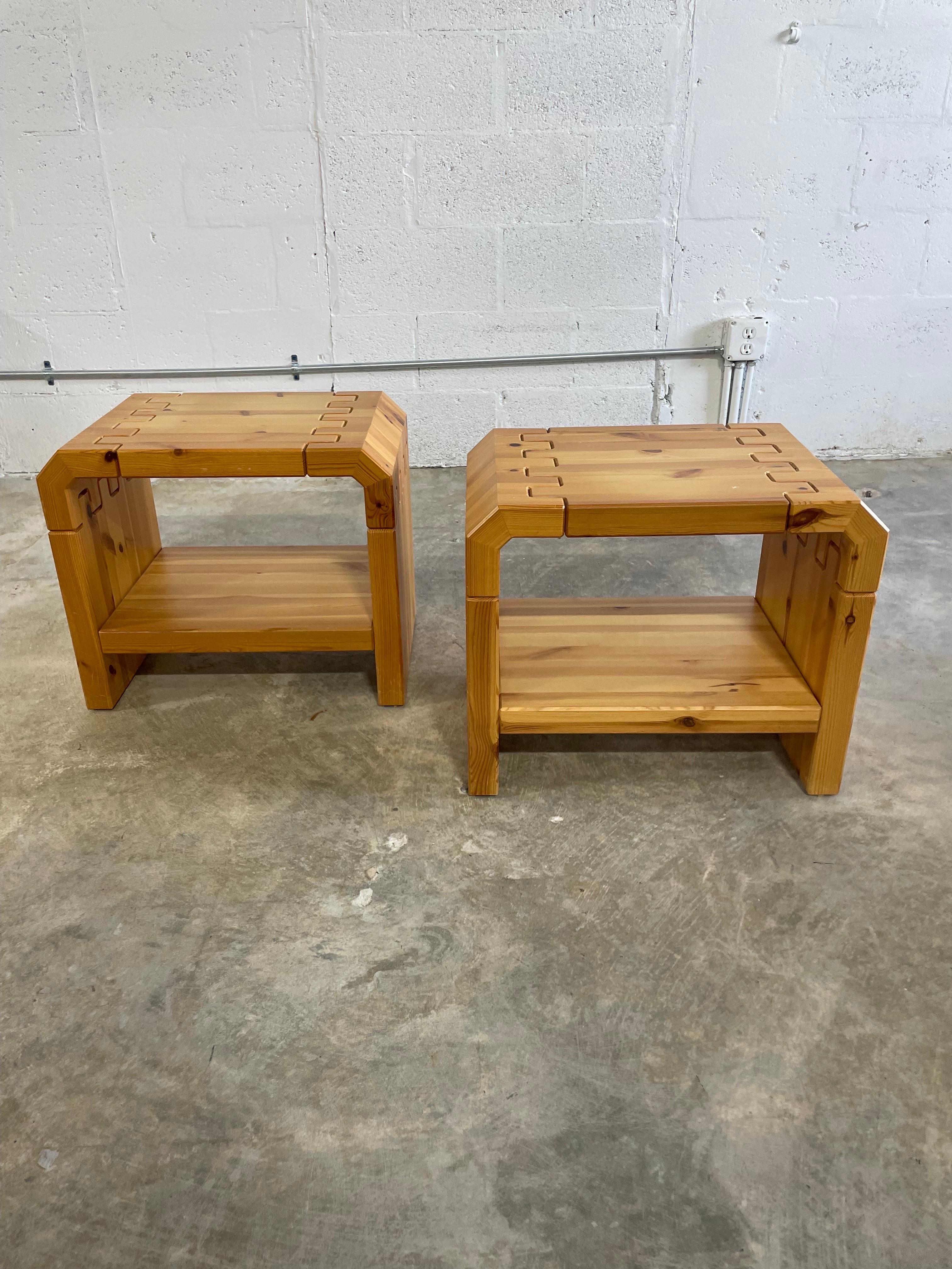 20th Century 1970s Pair of Danish Modern Pine Side Tables or Nightstands